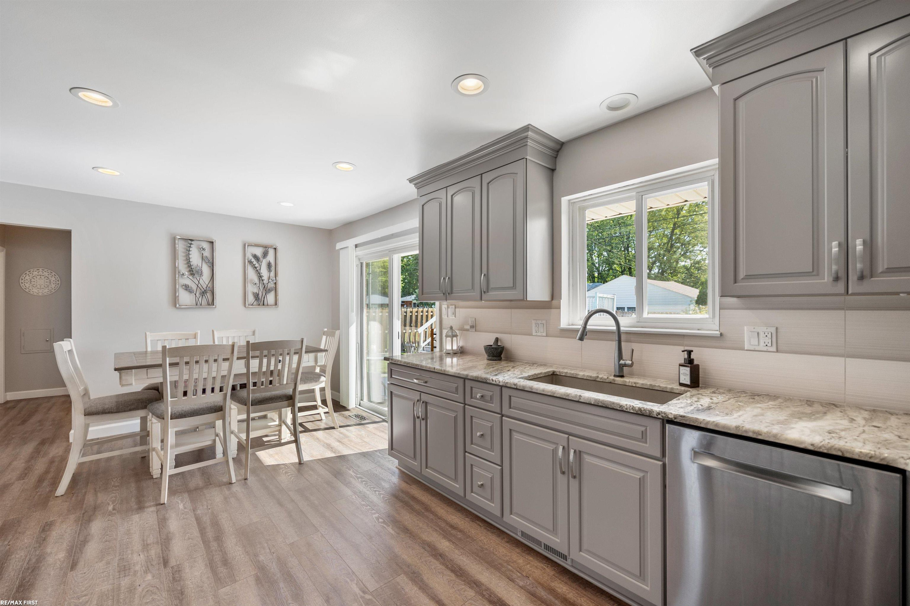 36428 Ledgestone Street, Clinton Twp, MI 48035 — Photo 8