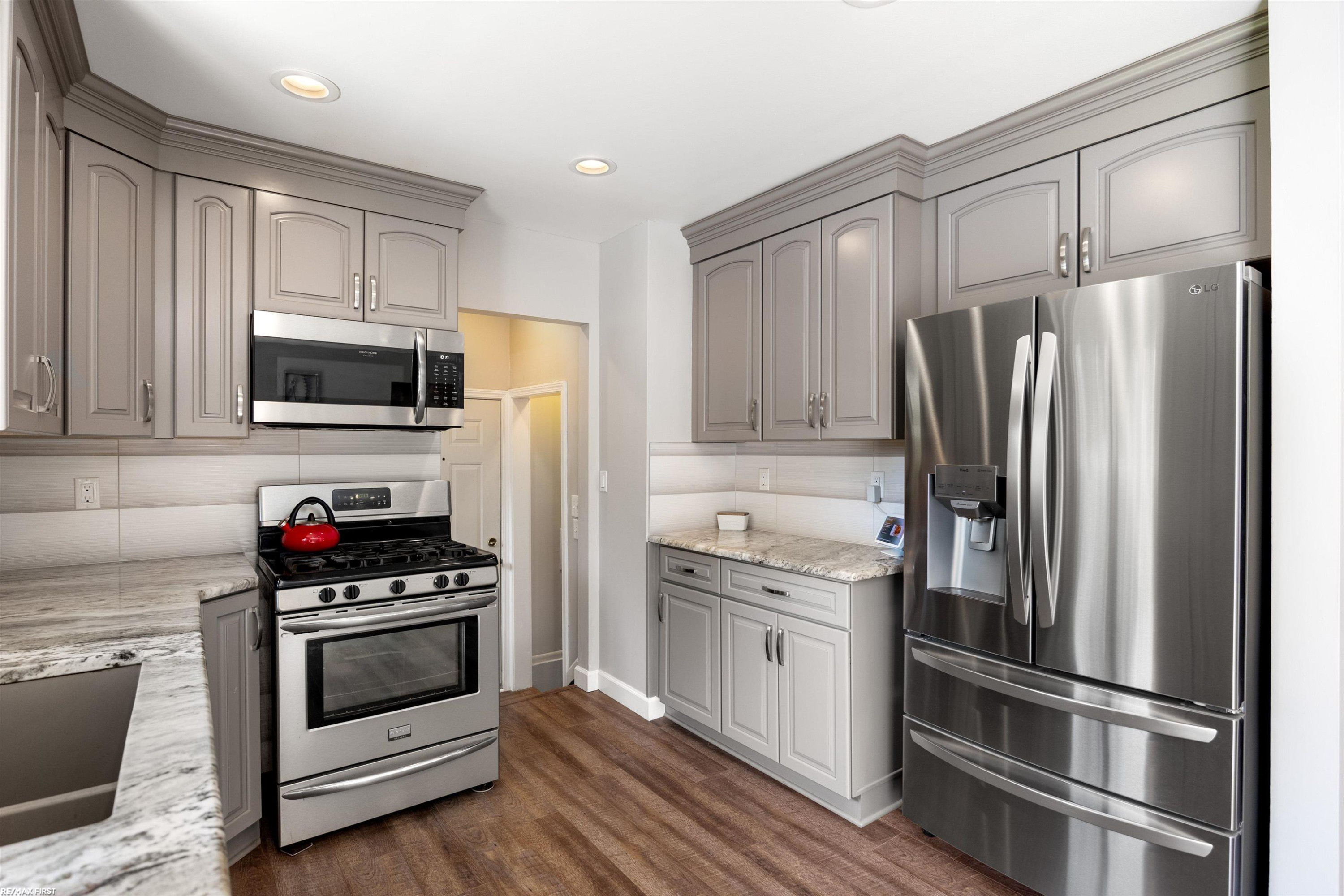 36428 Ledgestone Street, Clinton Twp, MI 48035 — Photo 9
