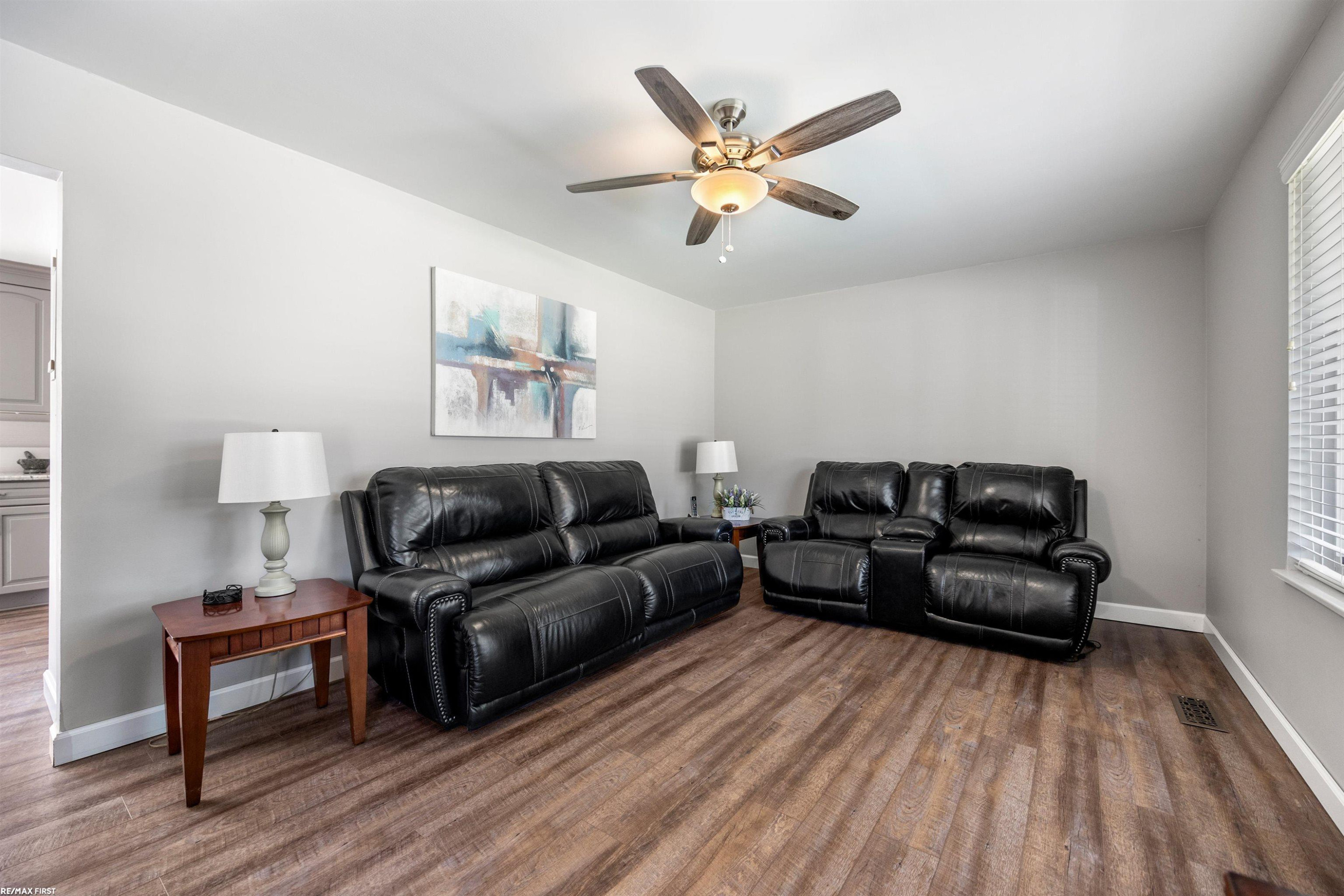 36428 Ledgestone Street, Clinton Twp, MI 48035 — Photo 11