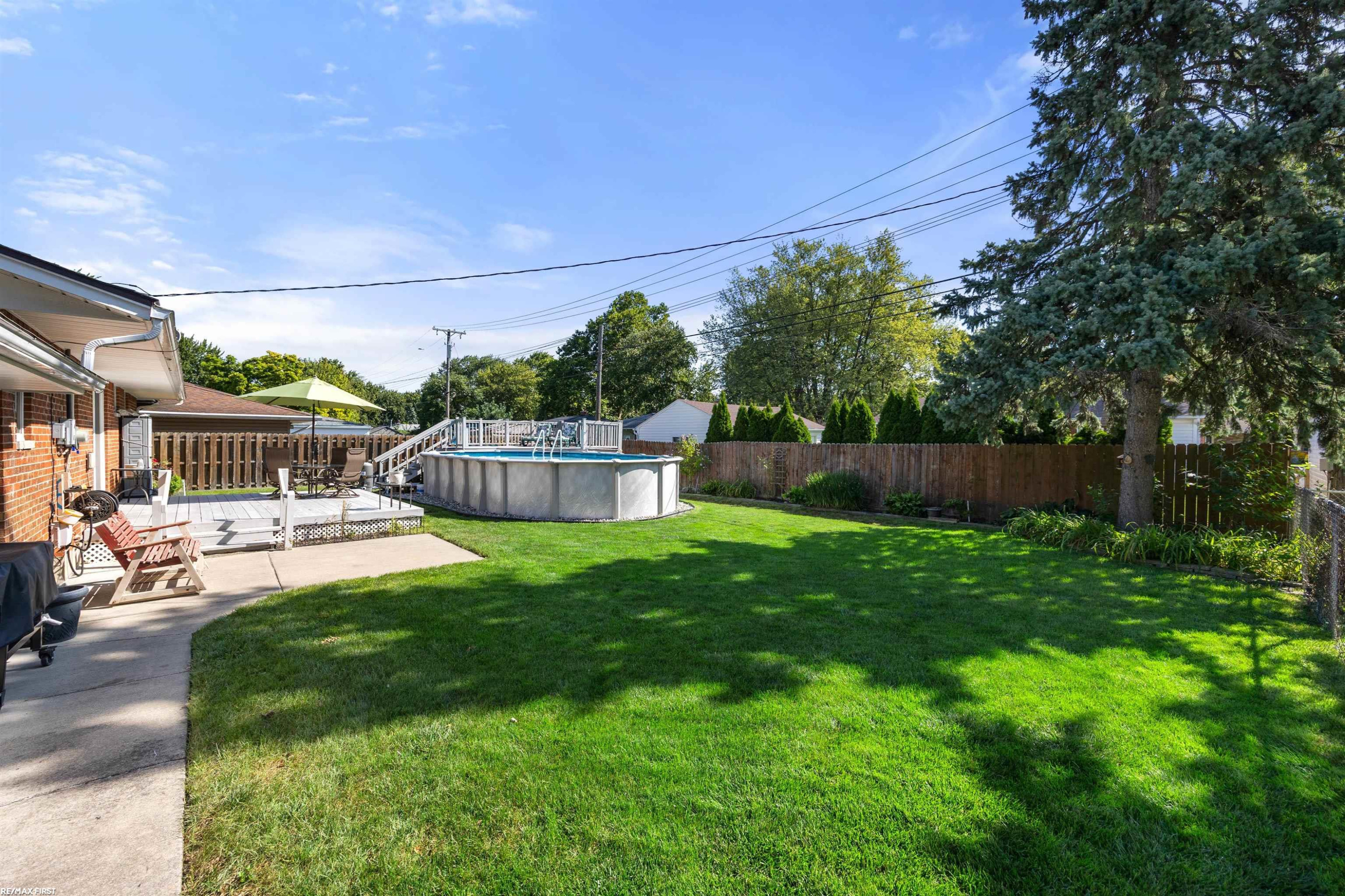 36428 Ledgestone Street, Clinton Twp, MI 48035 — Photo 37