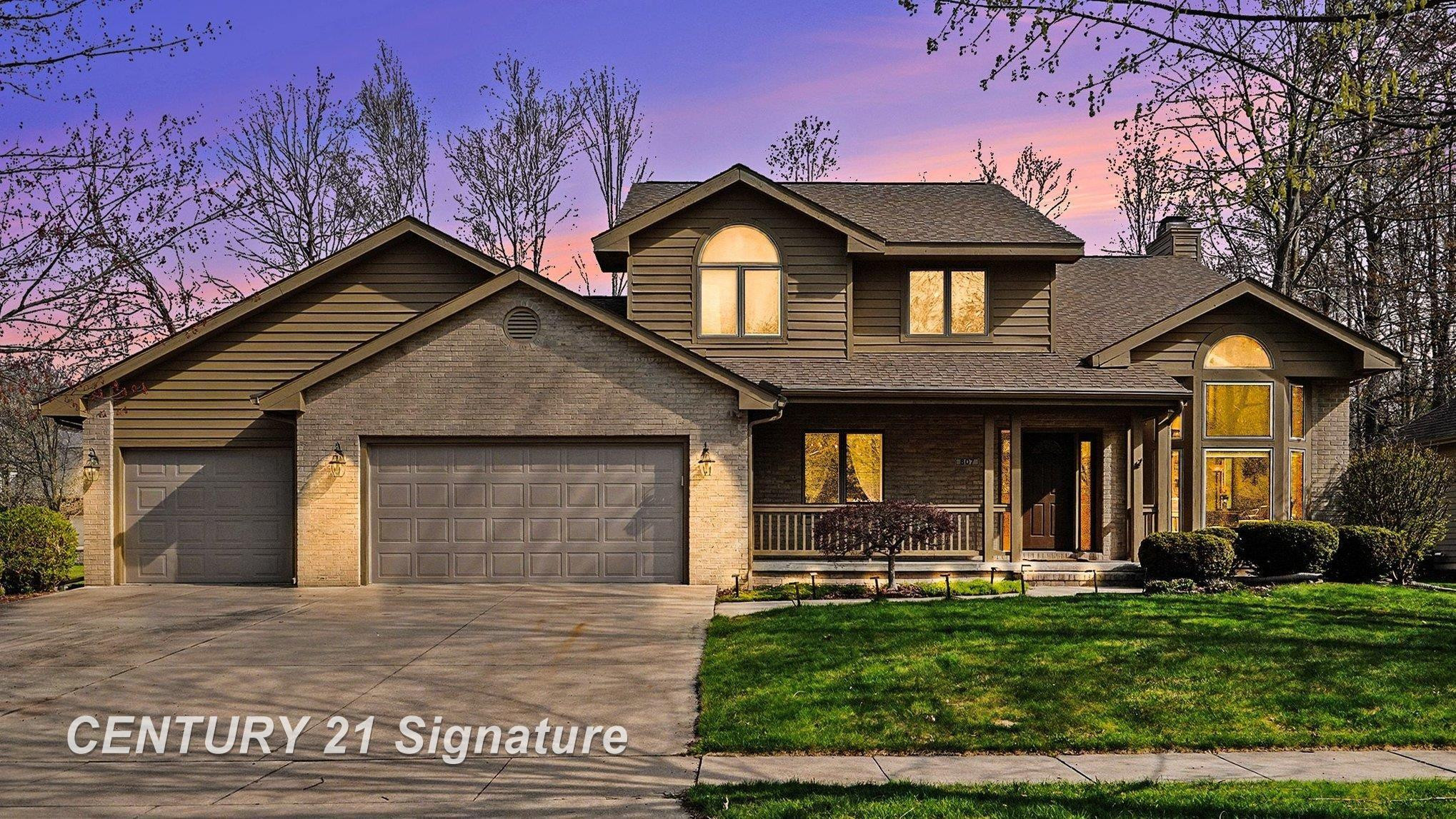807 Scenic Drive, Midland, MI 48642 — front exterior