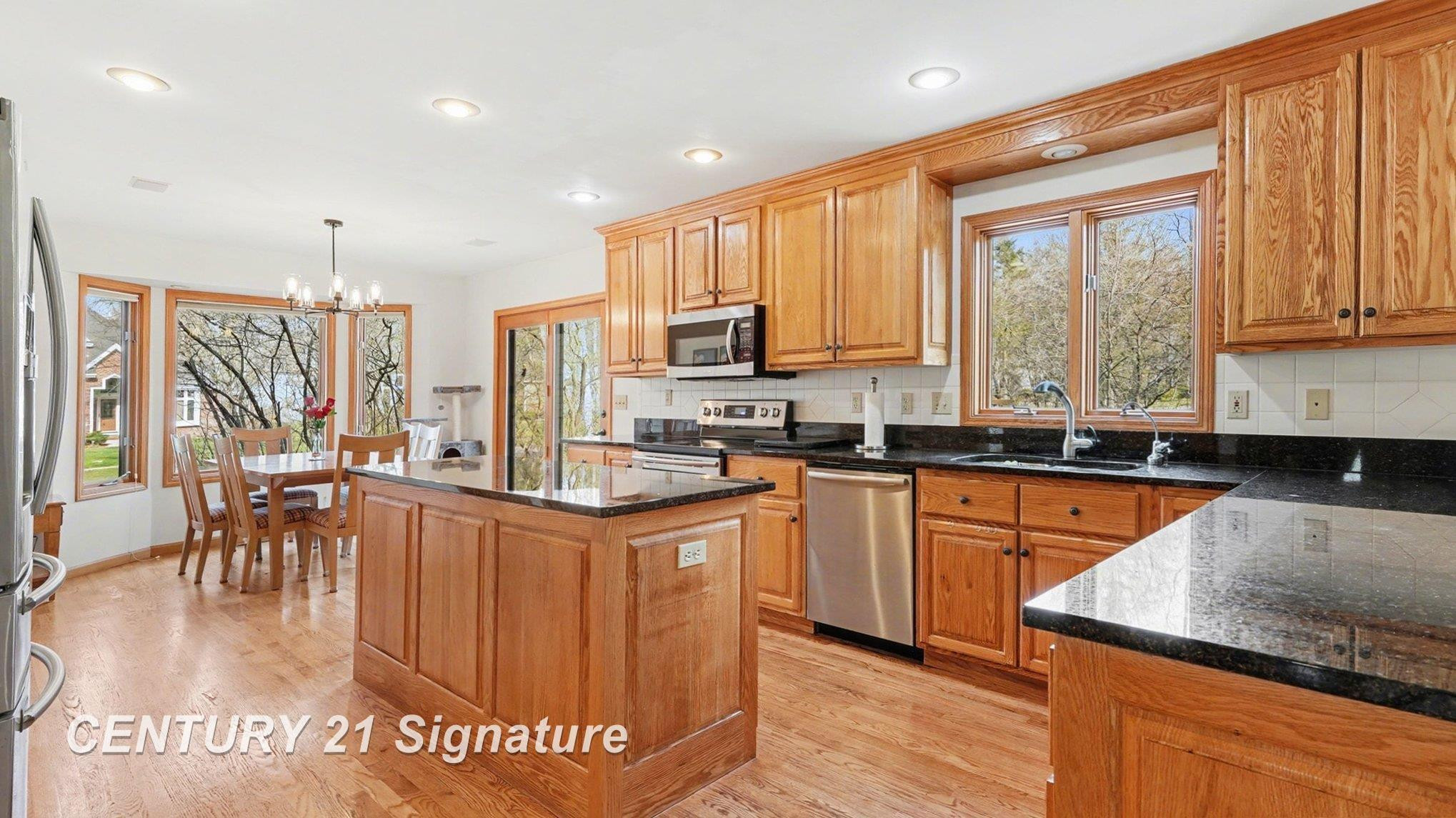 807 Scenic Drive, Midland, MI 48642 — Photo 9