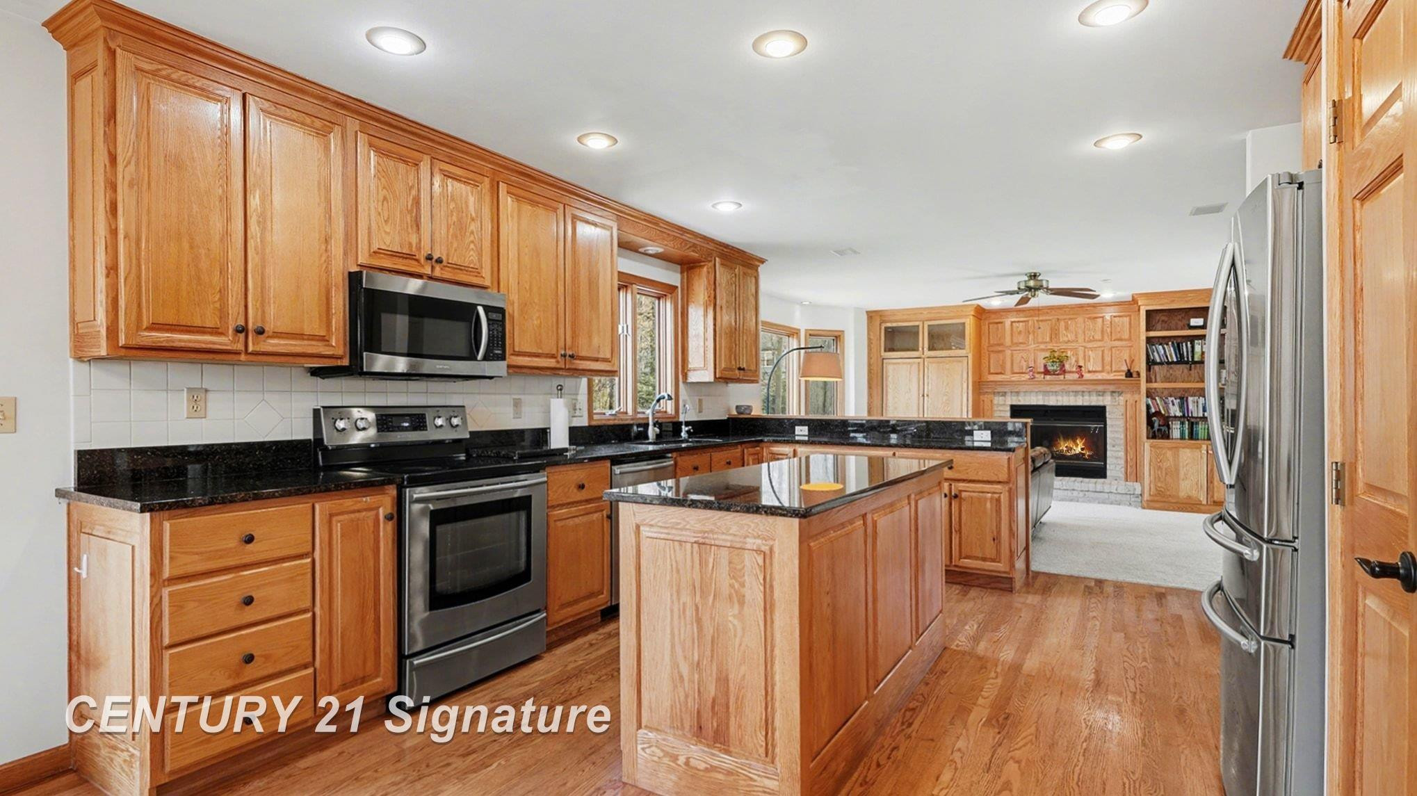 807 Scenic Drive, Midland, MI 48642 — Photo 10