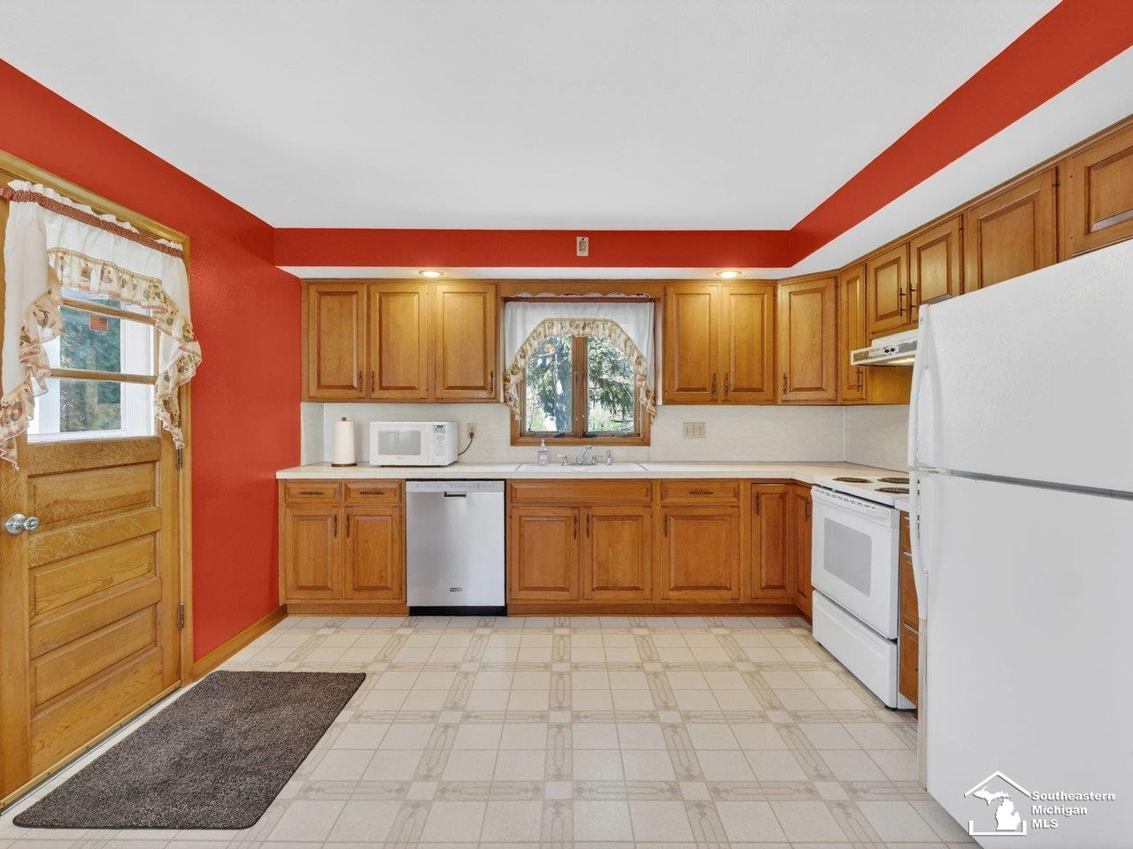 10757 Summerfield Road, Temperance, MI 48182 — Photo 12