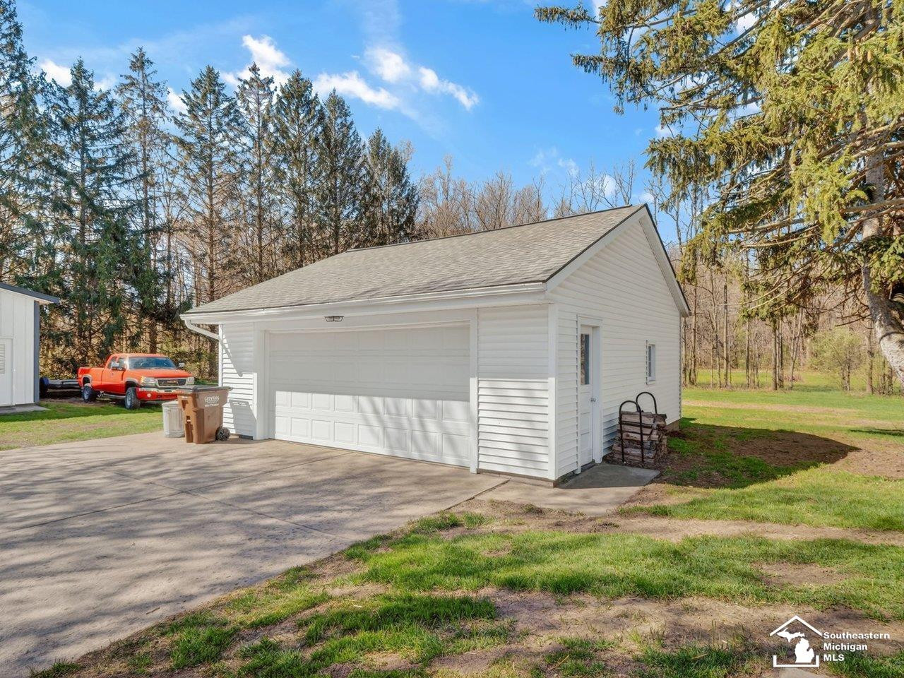 10757 Summerfield Road, Temperance, MI 48182 — Photo 38