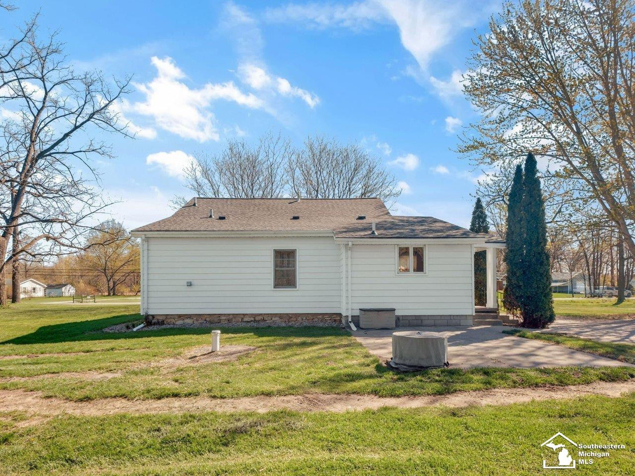 10757 Summerfield Road, Temperance, MI 48182 — Photo 42