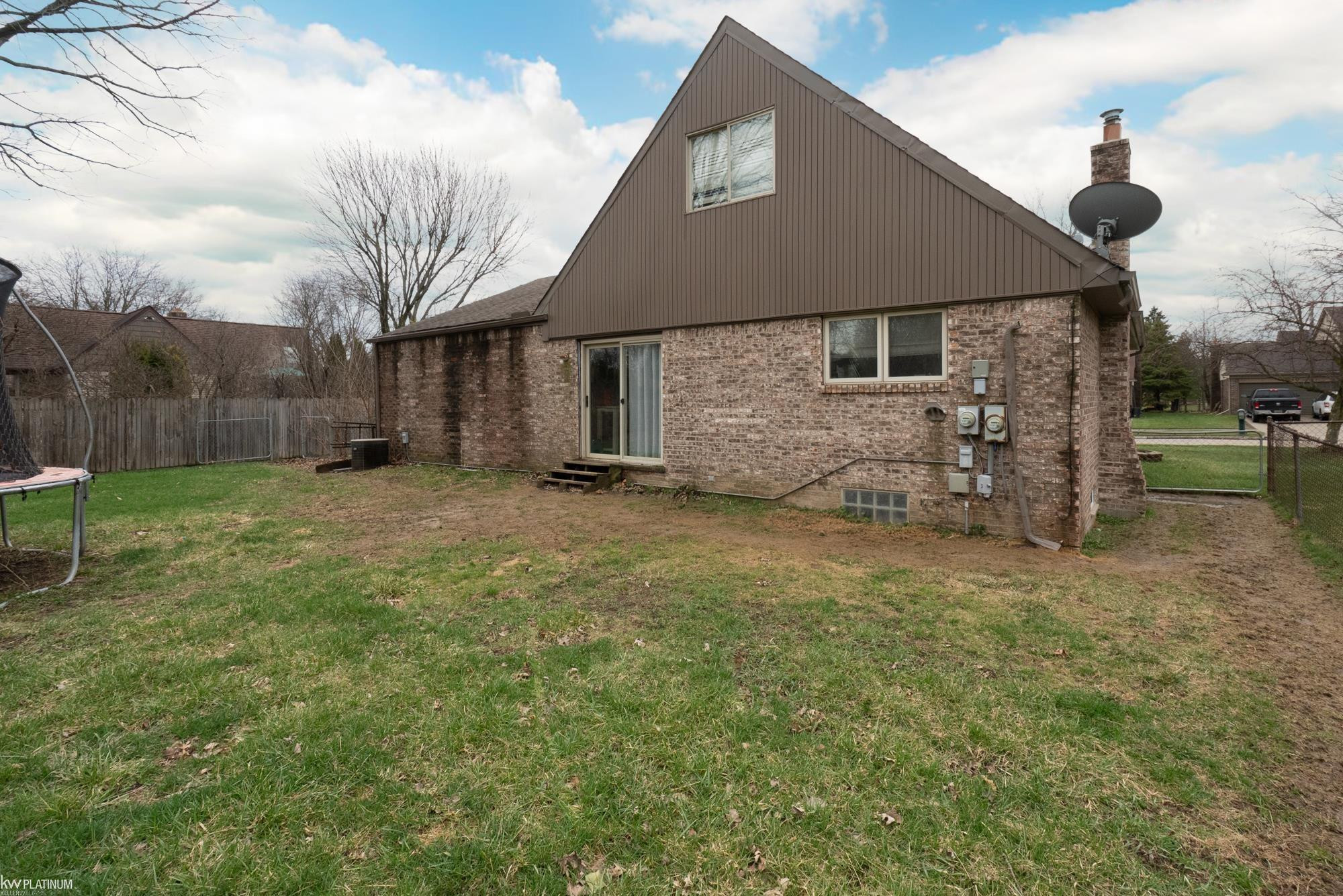 33153 Palmetto Drive, MI 48047 — Photo 3