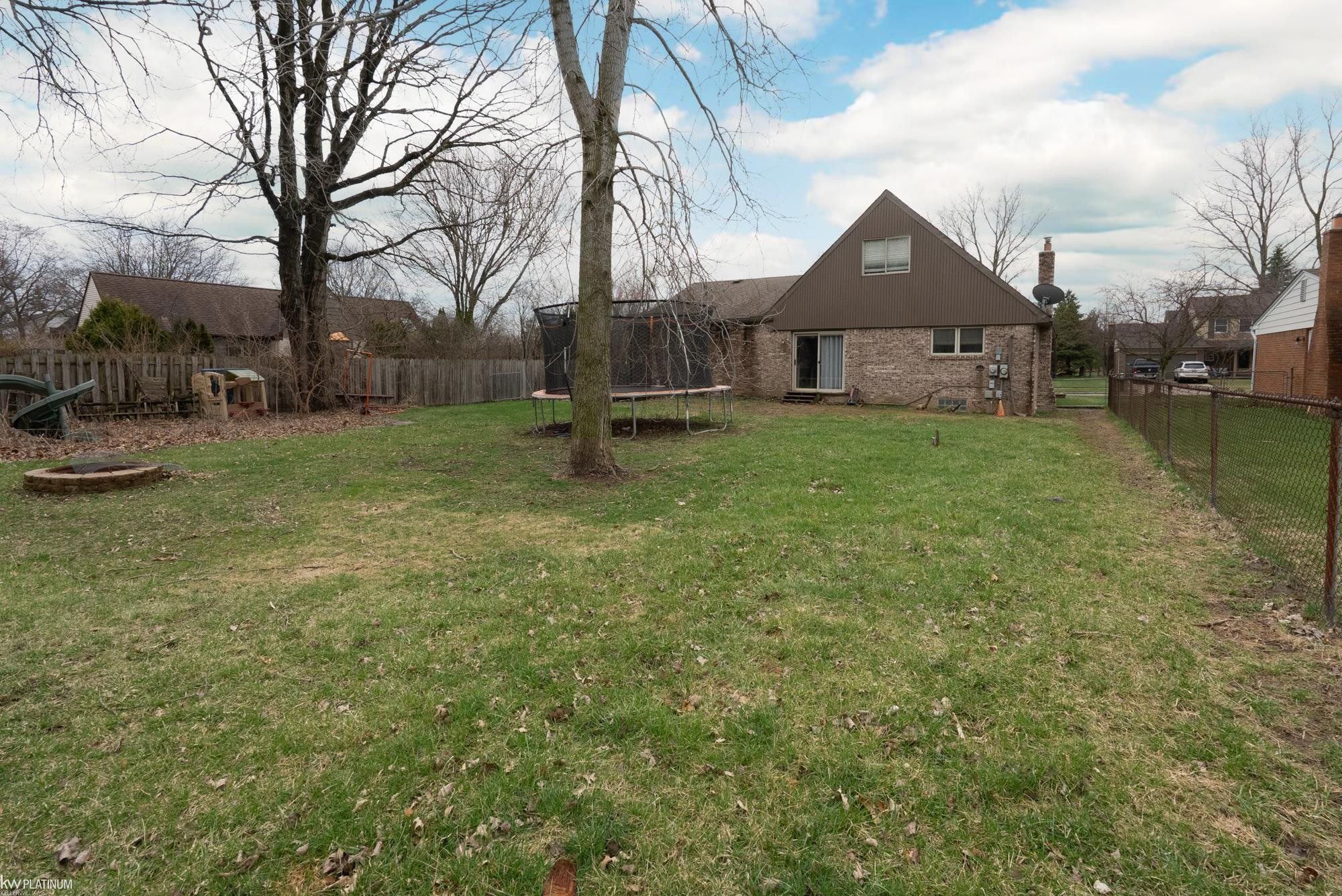 33153 Palmetto Drive, MI 48047 — Photo 4