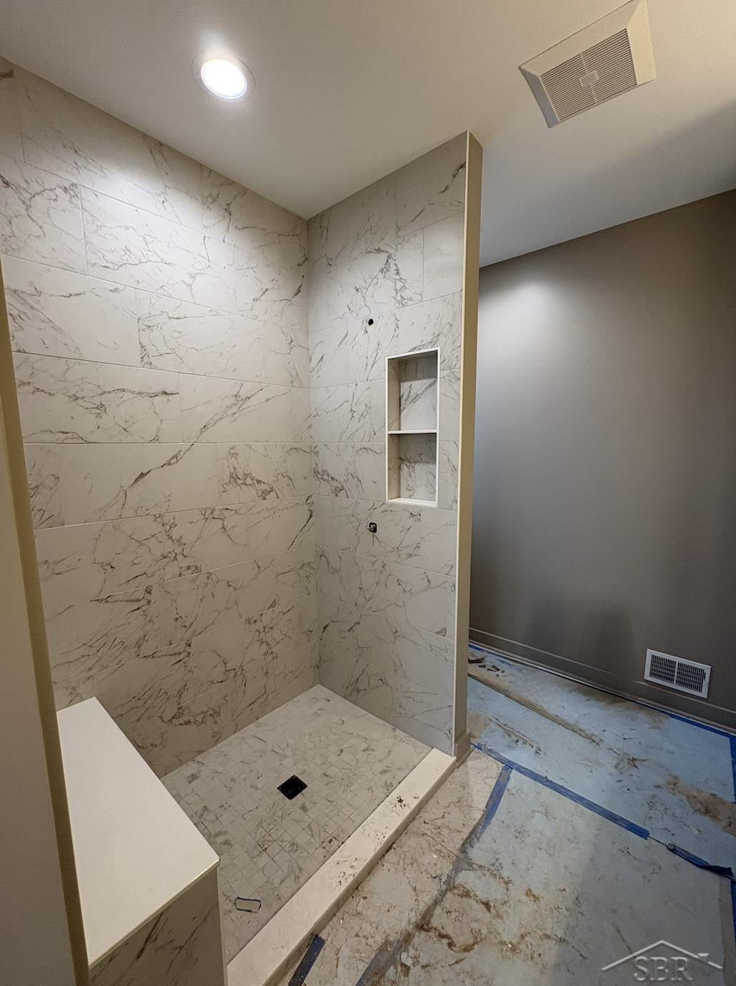 12522 Northern Woods Circle, Freeland, MI 48623 — Photo 15