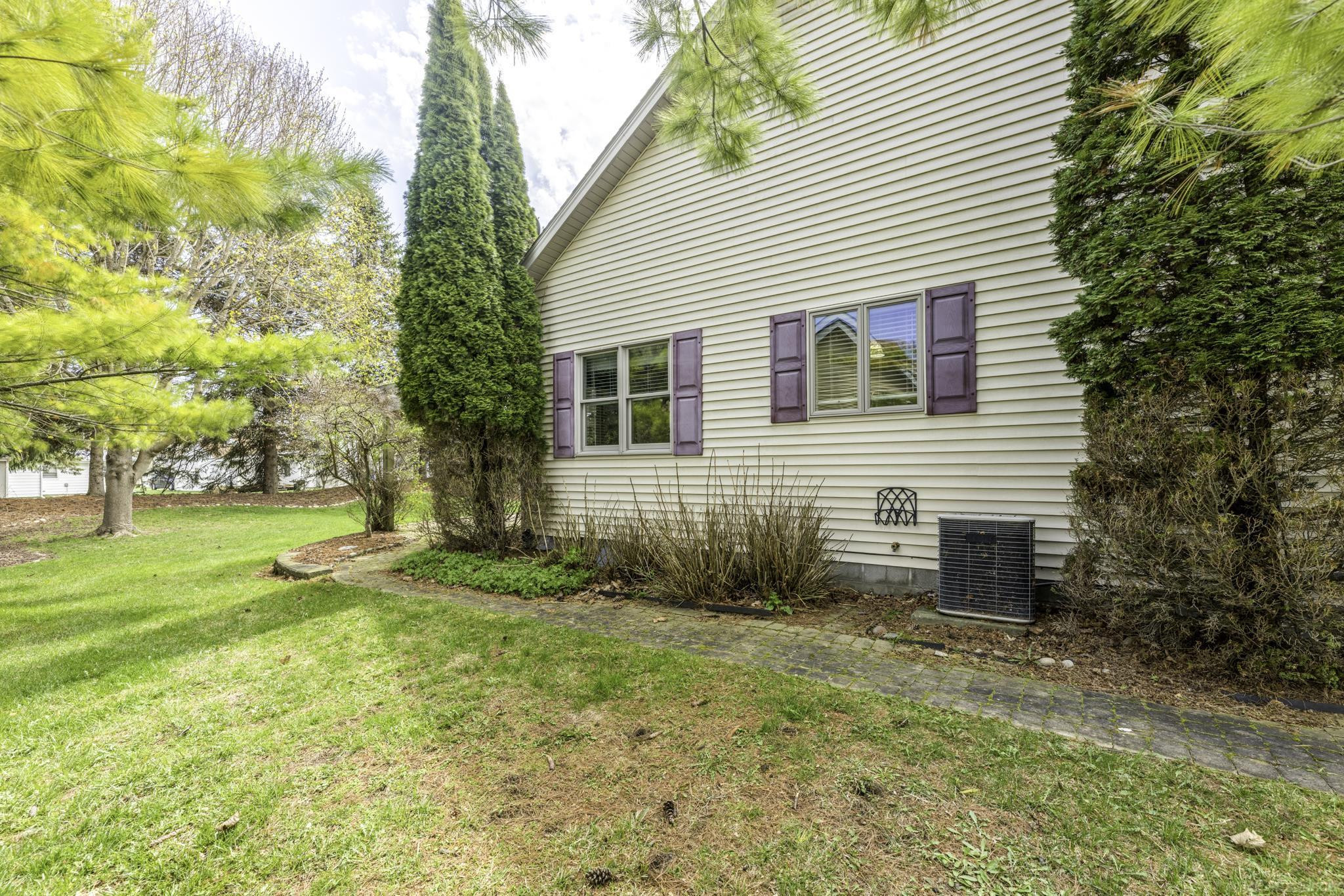 5679 Governor Sleeper Court, Lexington, MI 48450 — Photo 32