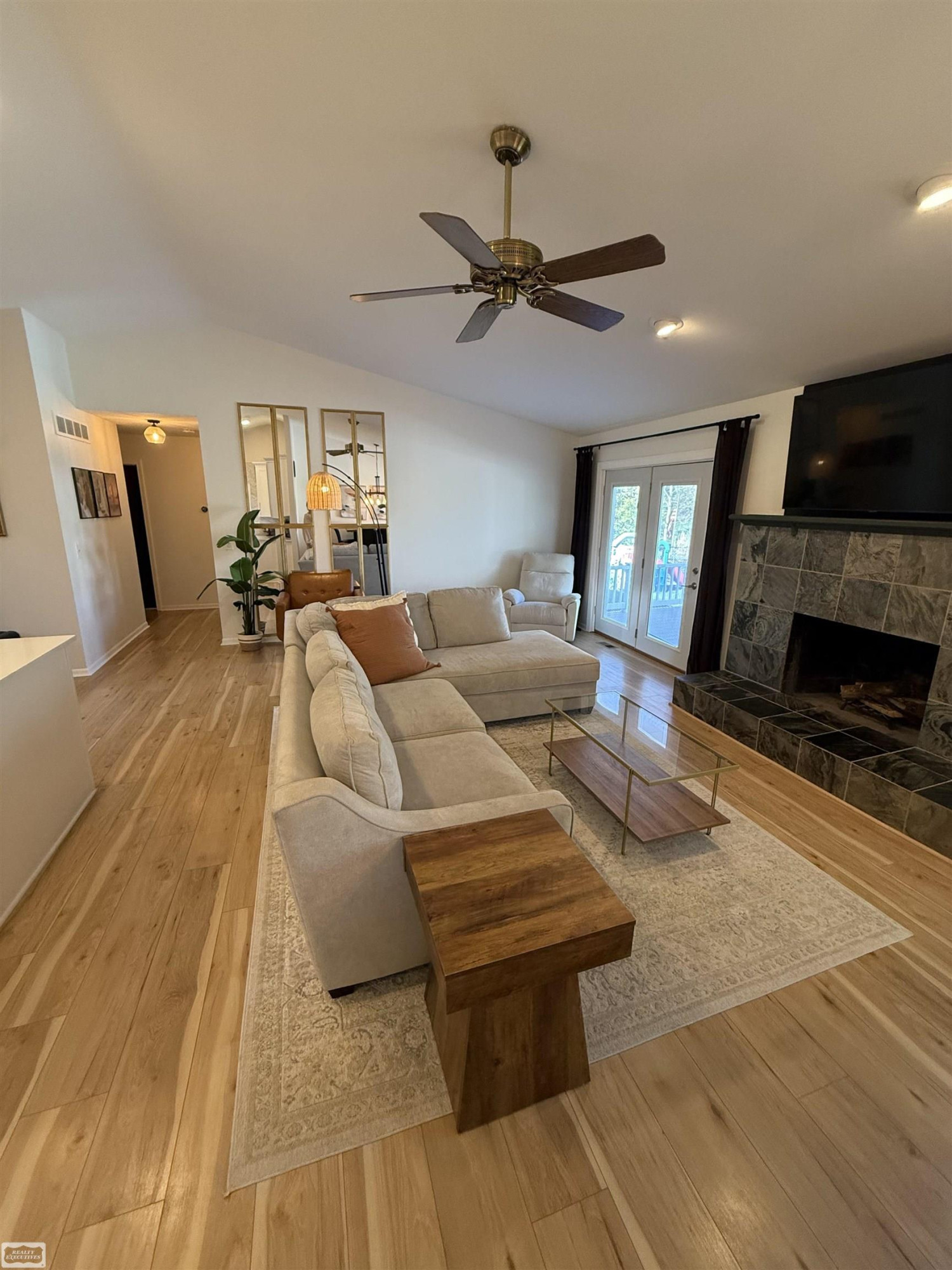 47642 Stephanie Drive, MI 48044 — Photo 10