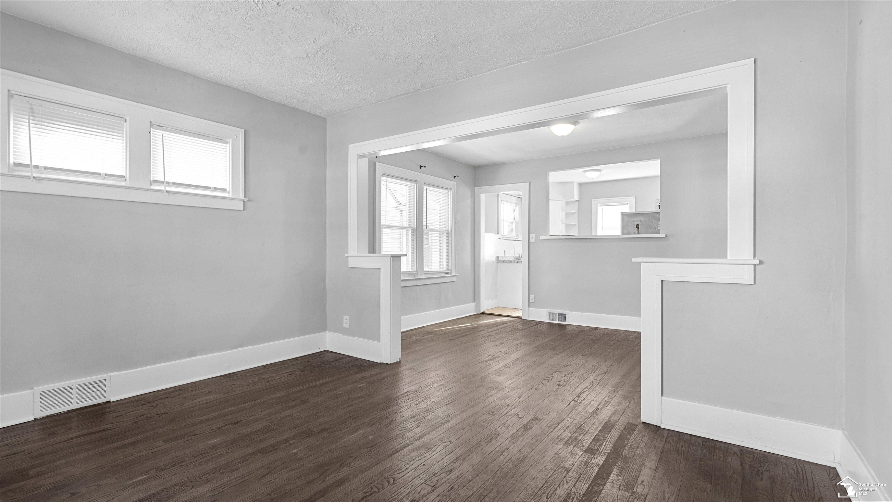 1053 Garfield Avenue, Lincoln Park, MI 48146 — Photo 2
