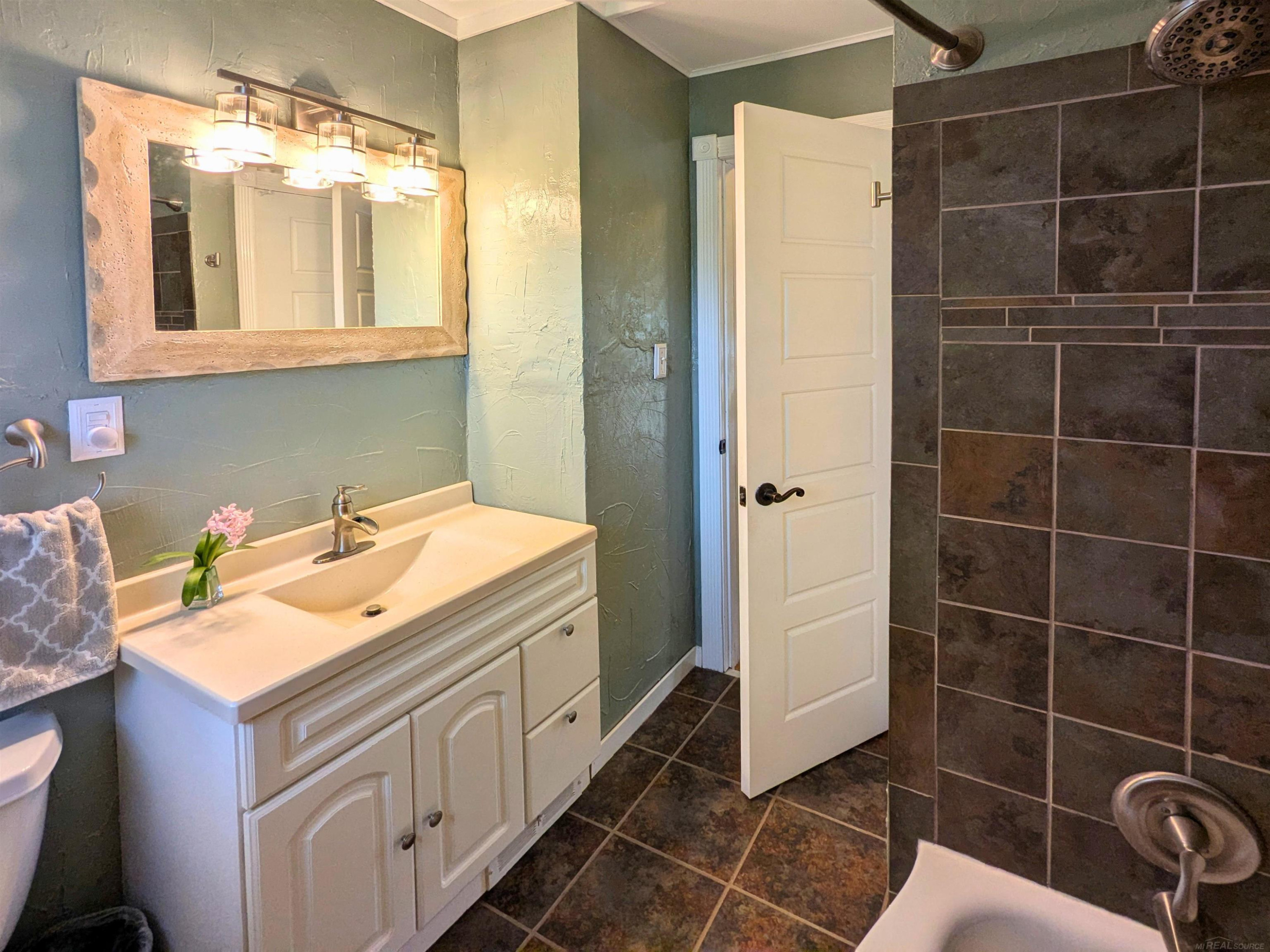 4189 Berkshire Boulevard, Jackson, MI 49203 — Photo 16