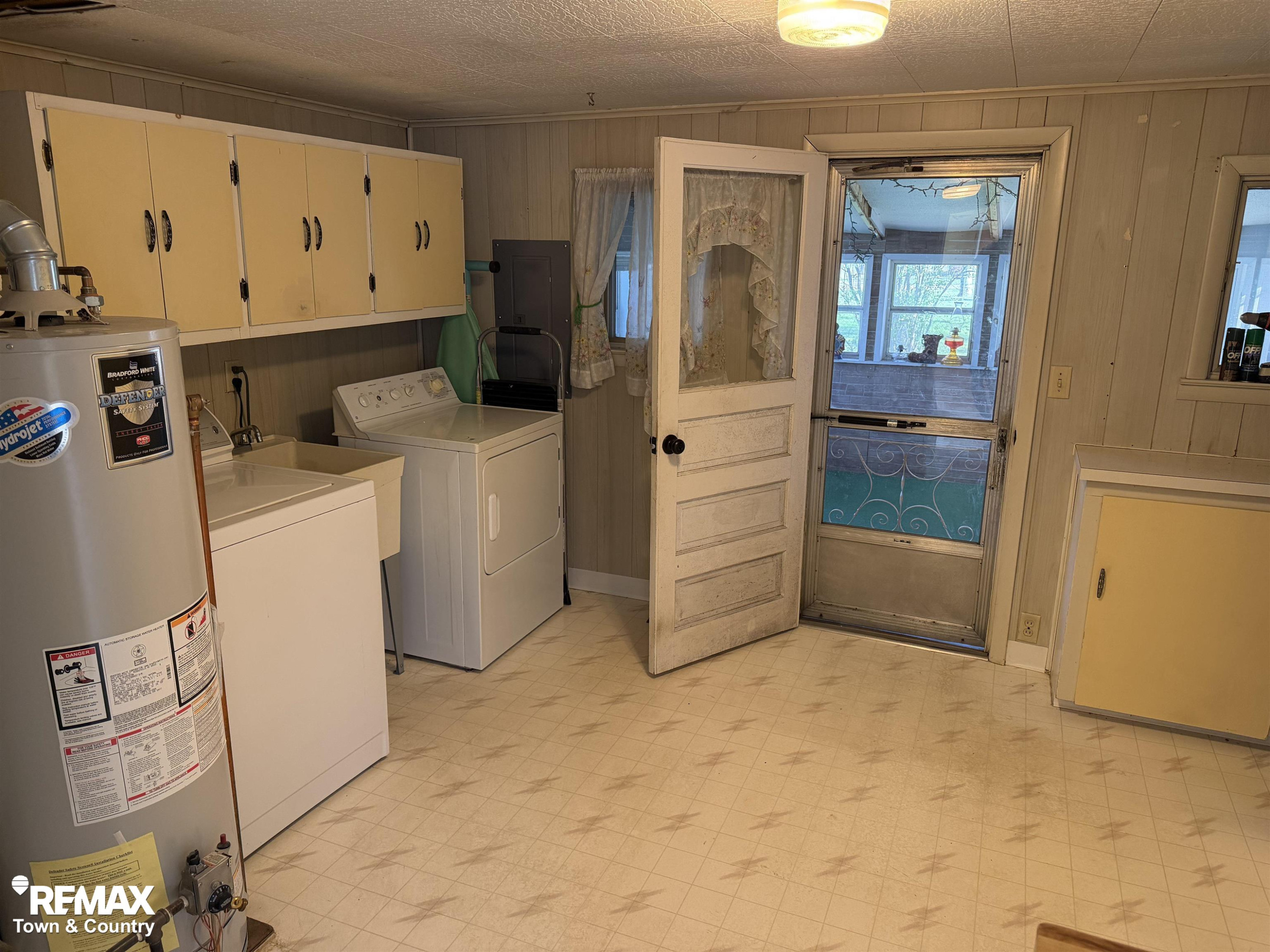 415 Oak Street, Mount Morris, MI 48458 — Photo 9