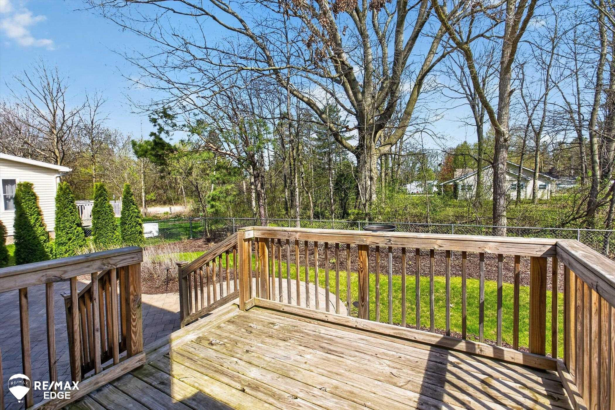 4469 Meadowlane Court, Burton, MI 48519 — Photo 26