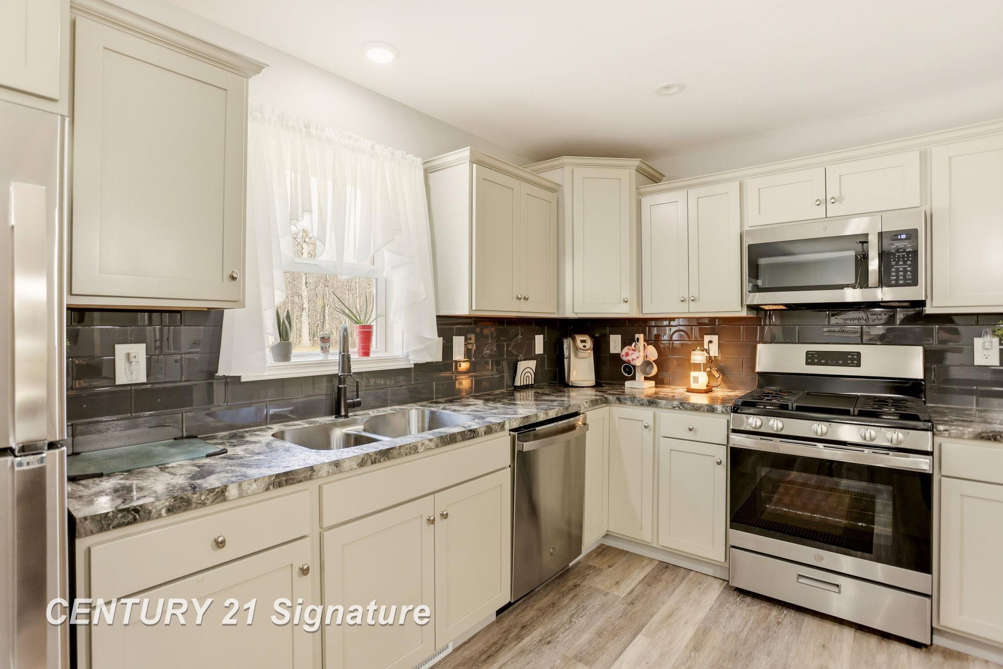 5728 Tipperary Drive, Caseville, MI 48725 — Photo 20
