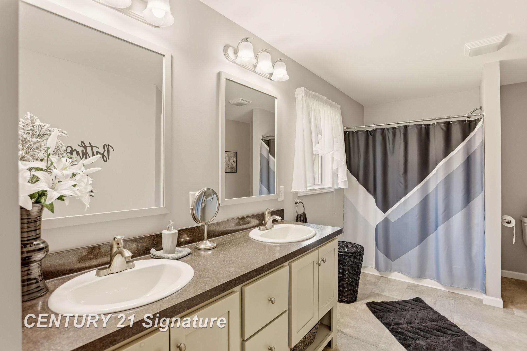 5728 Tipperary Drive, Caseville, MI 48725 — Photo 33