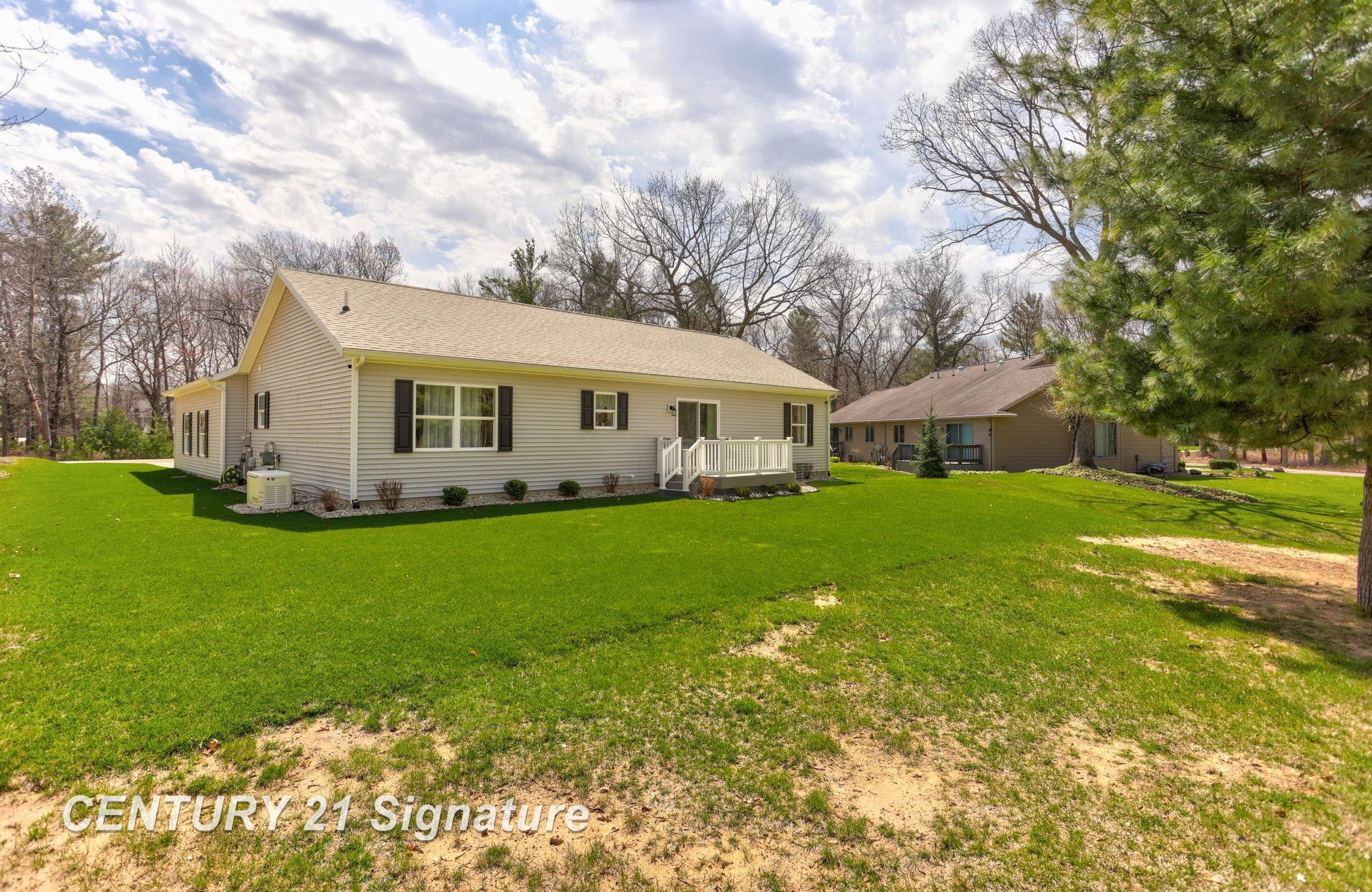 5728 Tipperary Drive, Caseville, MI 48725 — Photo 45