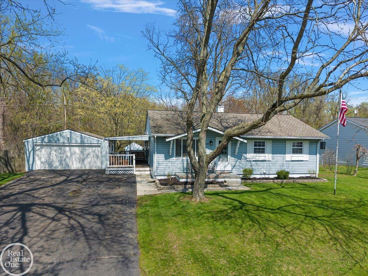 2516 Peters Street, Lake Orion, MI — Photo 3
