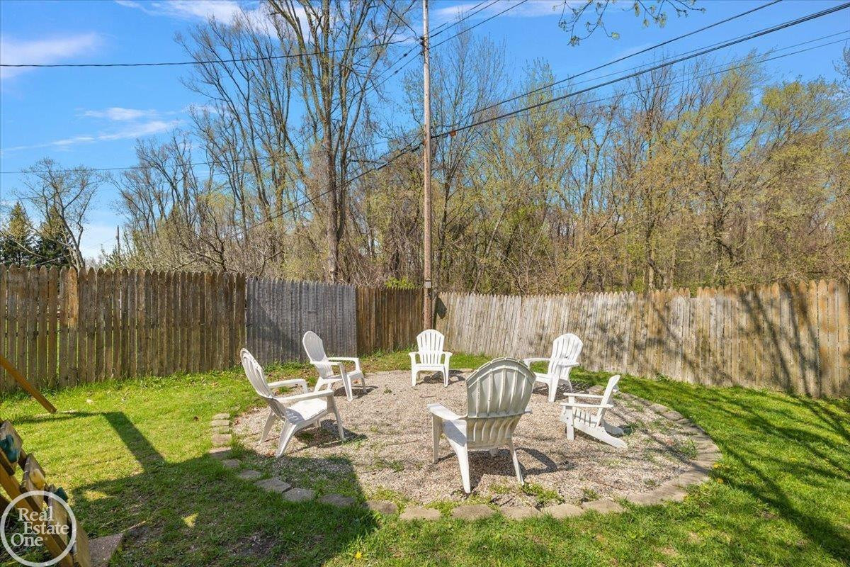 2516 Peters Street, Lake Orion, MI — Photo 10