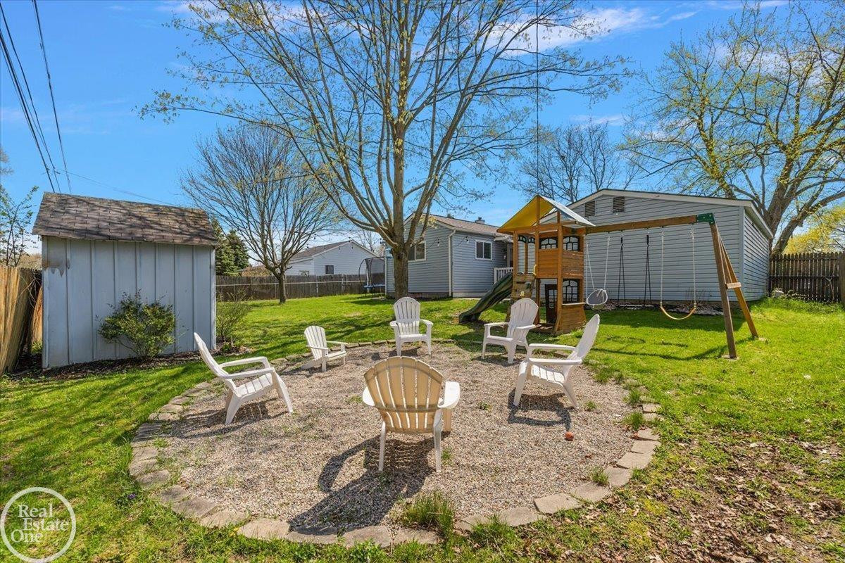 2516 Peters Street, Lake Orion, MI — Photo 11