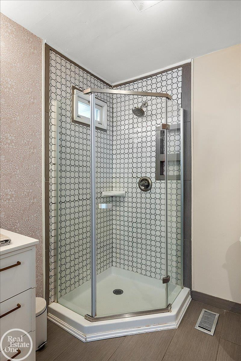 2516 Peters Street, Lake Orion, MI — Photo 36