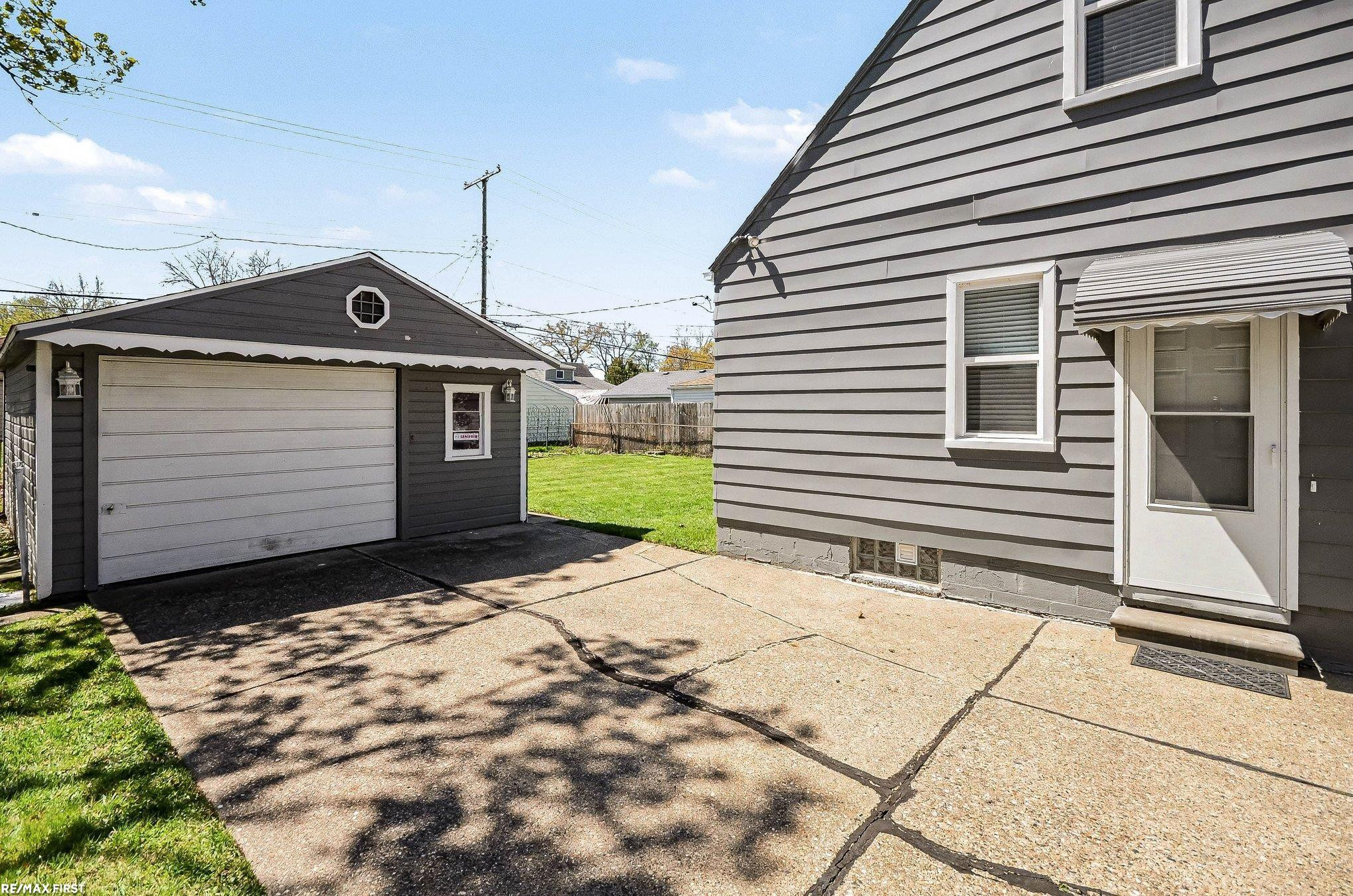 21910 Stephens Road, Saint Clair Shores, MI 48080 — Photo 29