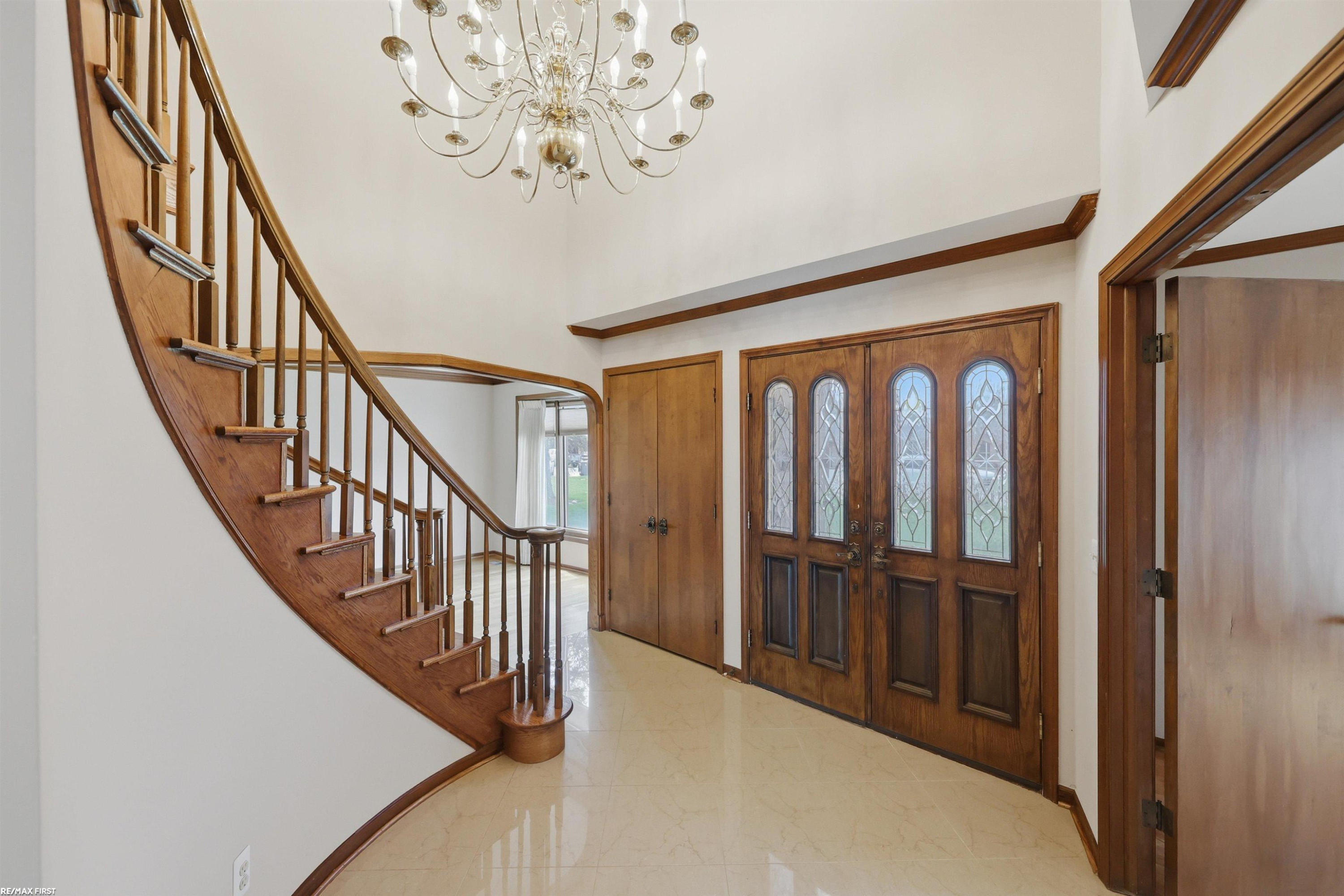 38300 Santa Barbara Street, Clinton, MI 48036 — Photo 4