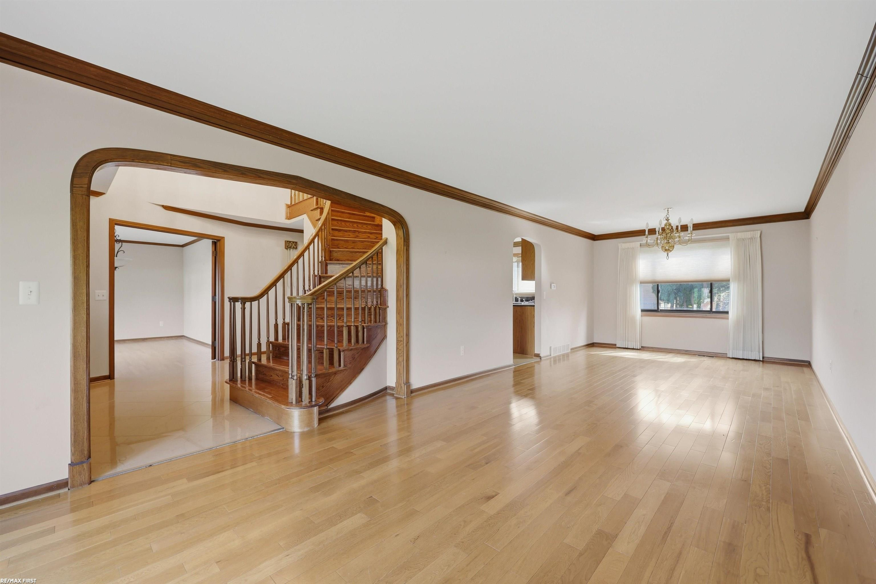 38300 Santa Barbara Street, Clinton, MI 48036 — Photo 8