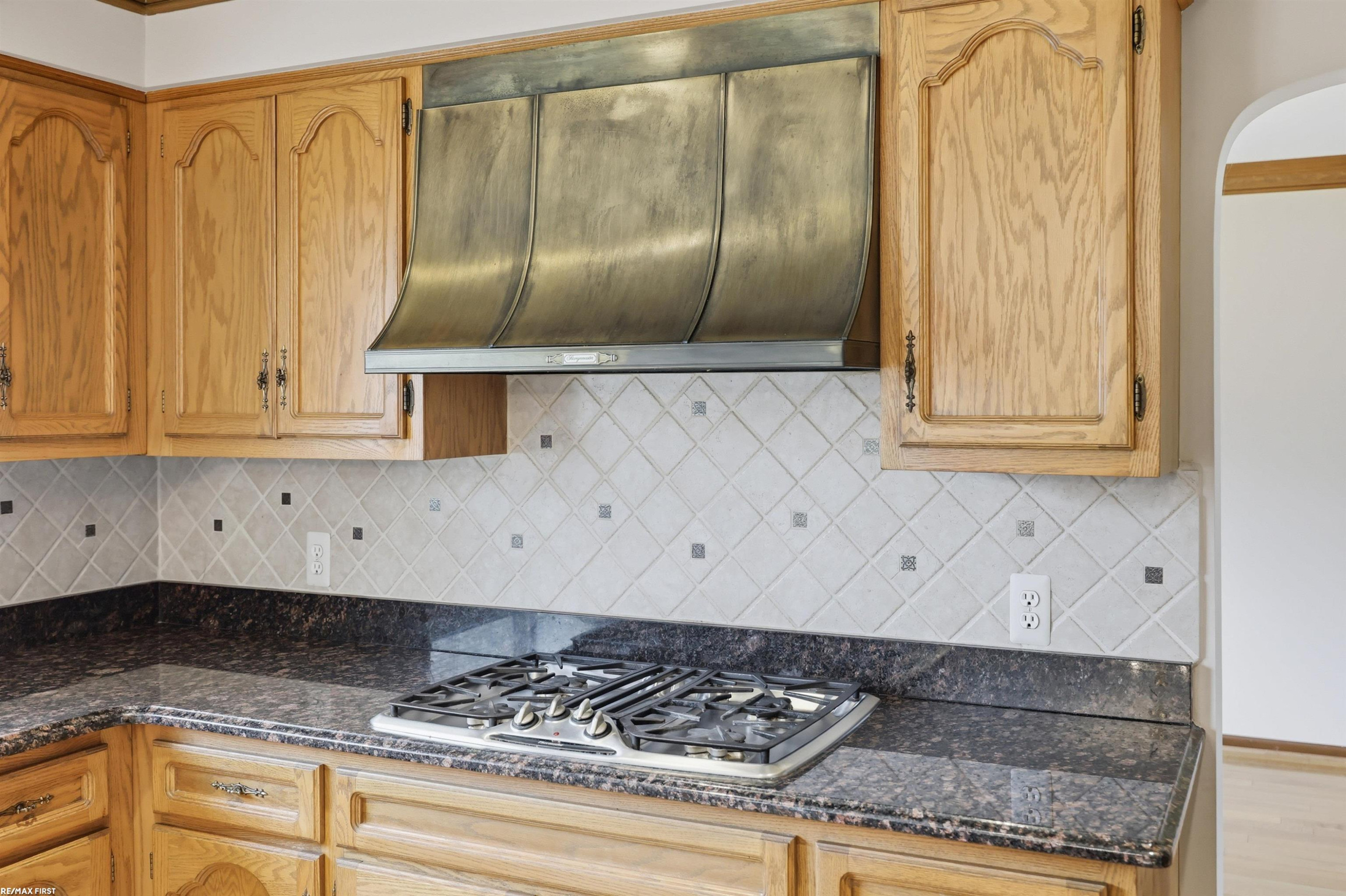 38300 Santa Barbara Street, Clinton, MI 48036 — Photo 19