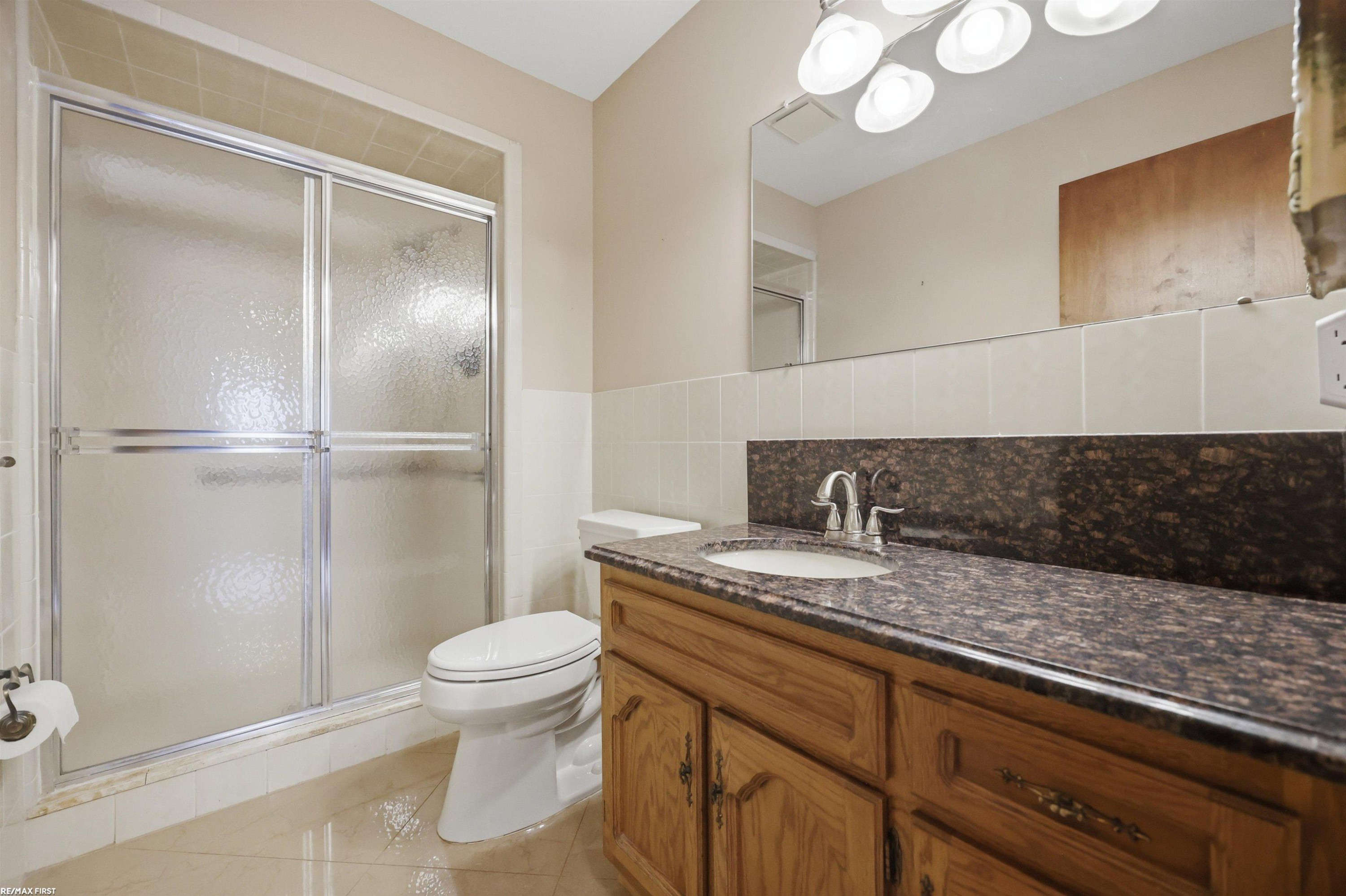 38300 Santa Barbara Street, Clinton, MI 48036 — Photo 23