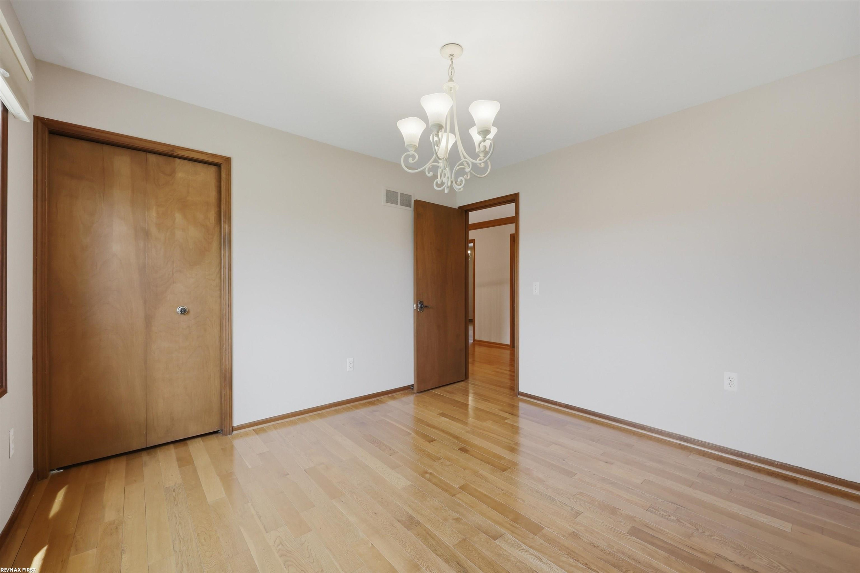 38300 Santa Barbara Street, Clinton, MI 48036 — Photo 39