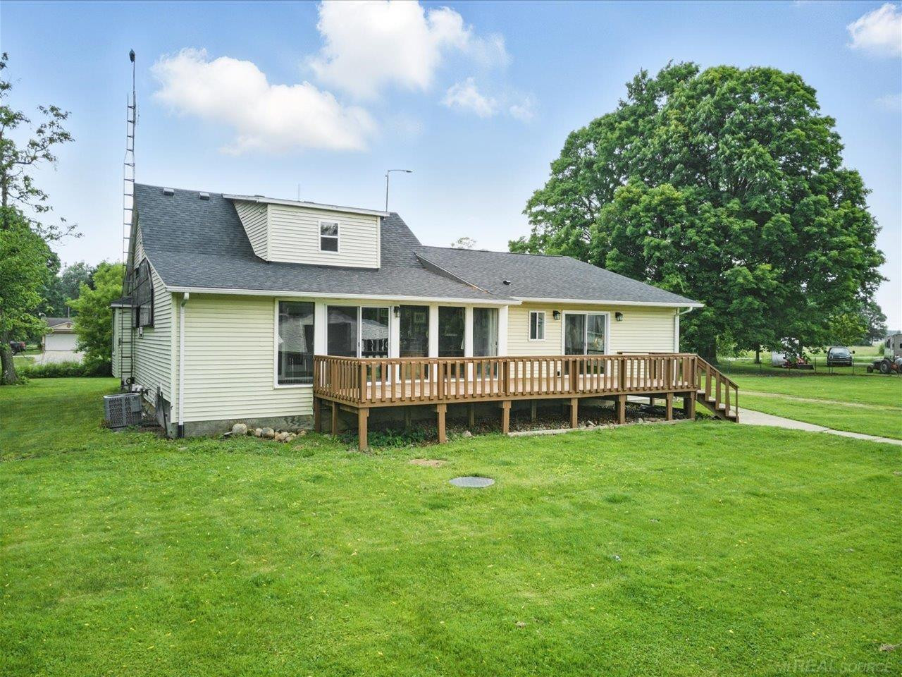 13485 S Block Road, Birch Run, MI 48415 — Photo 37