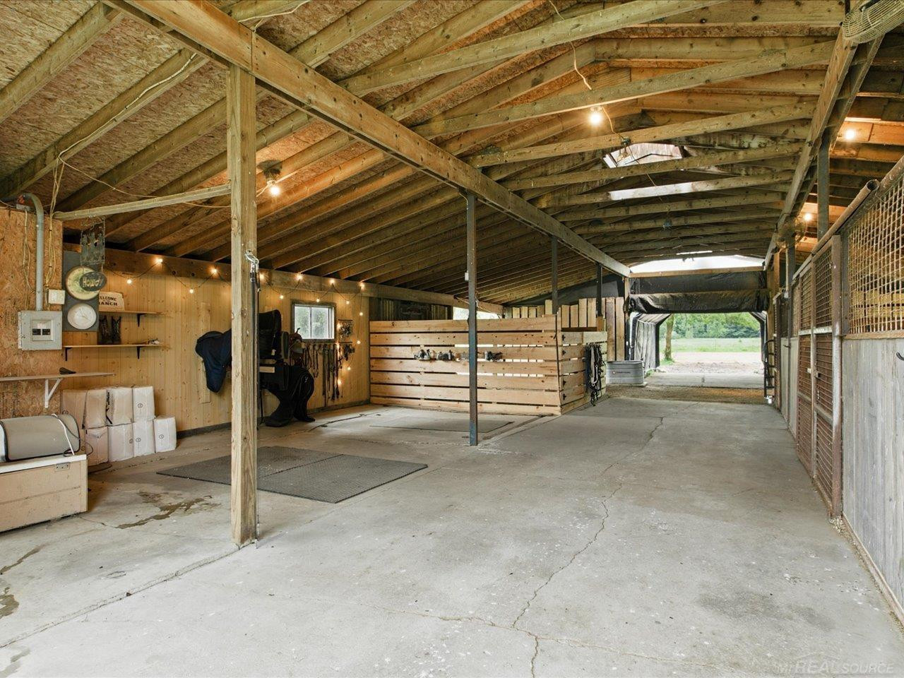 13485 S Block Road, Birch Run, MI 48415 — Photo 43