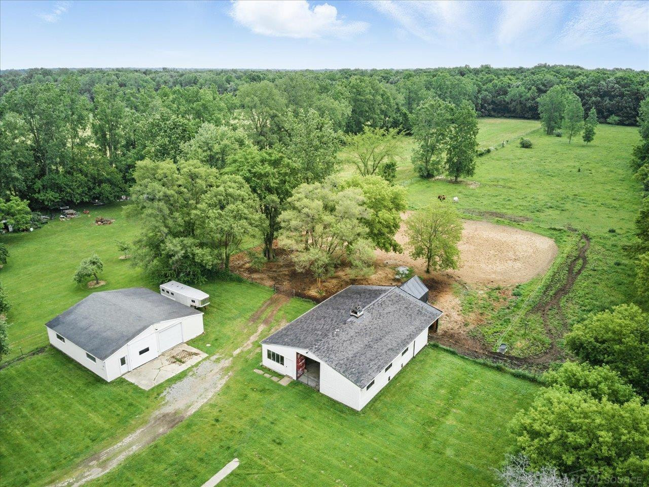13485 S Block Road, Birch Run, MI 48415 — Photo 49