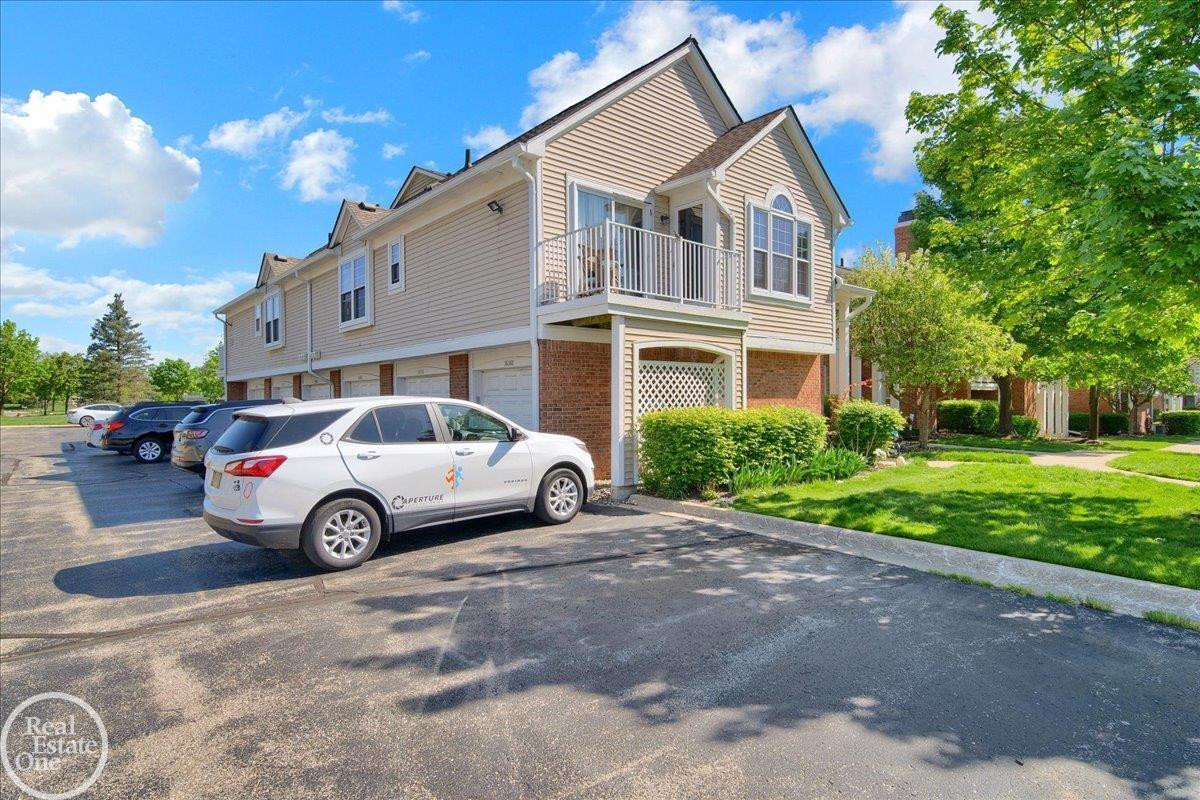 56588 Scotland Boulevard, Shelby Twp, MI 48316 — Photo 3