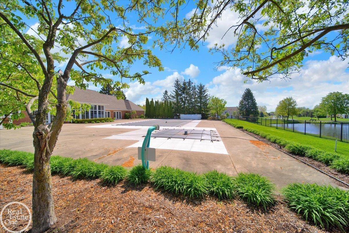 56588 Scotland Boulevard, Shelby Twp, MI 48316 — Photo 18