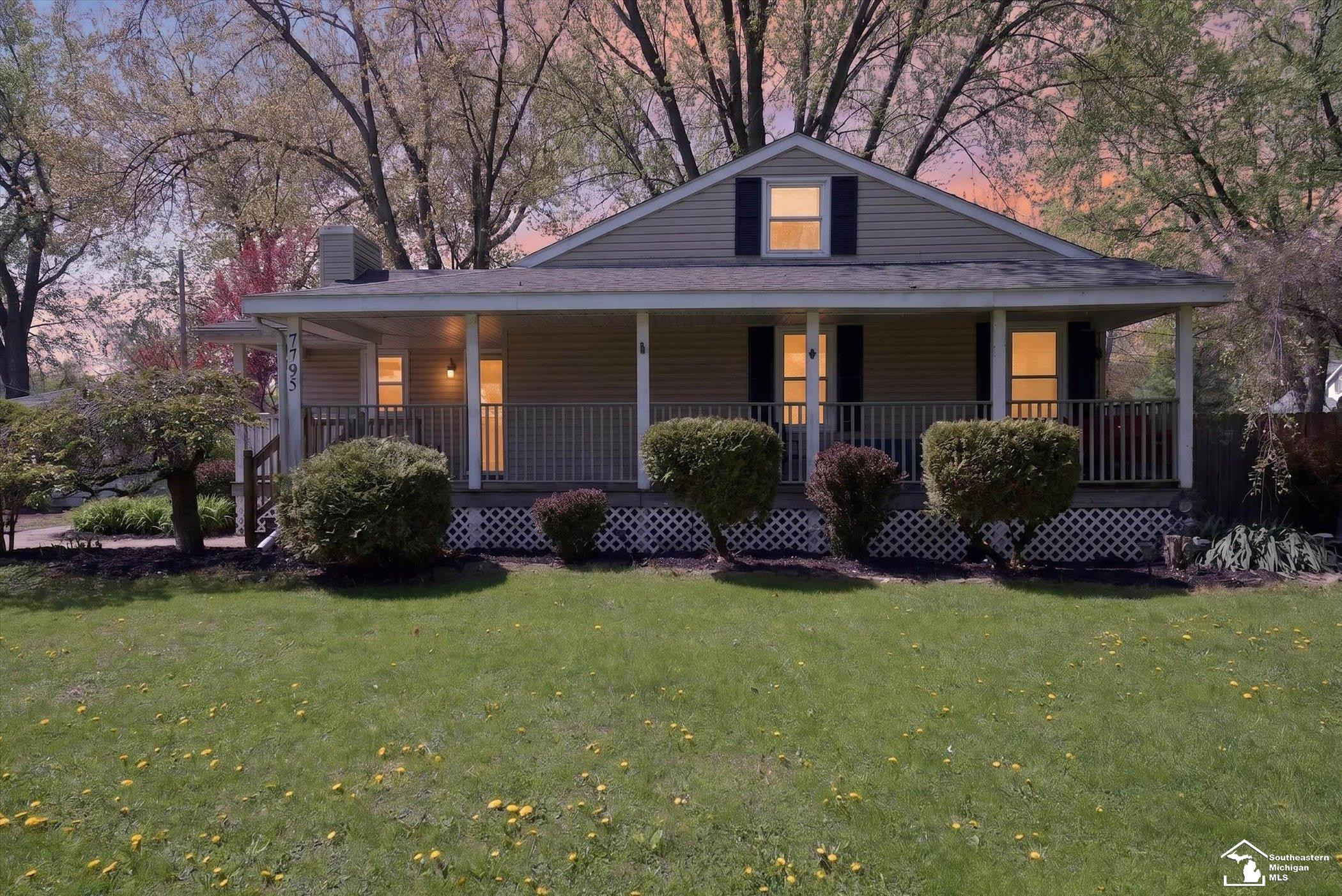 7795 Glenfield Drive, Monroe, MI 48161