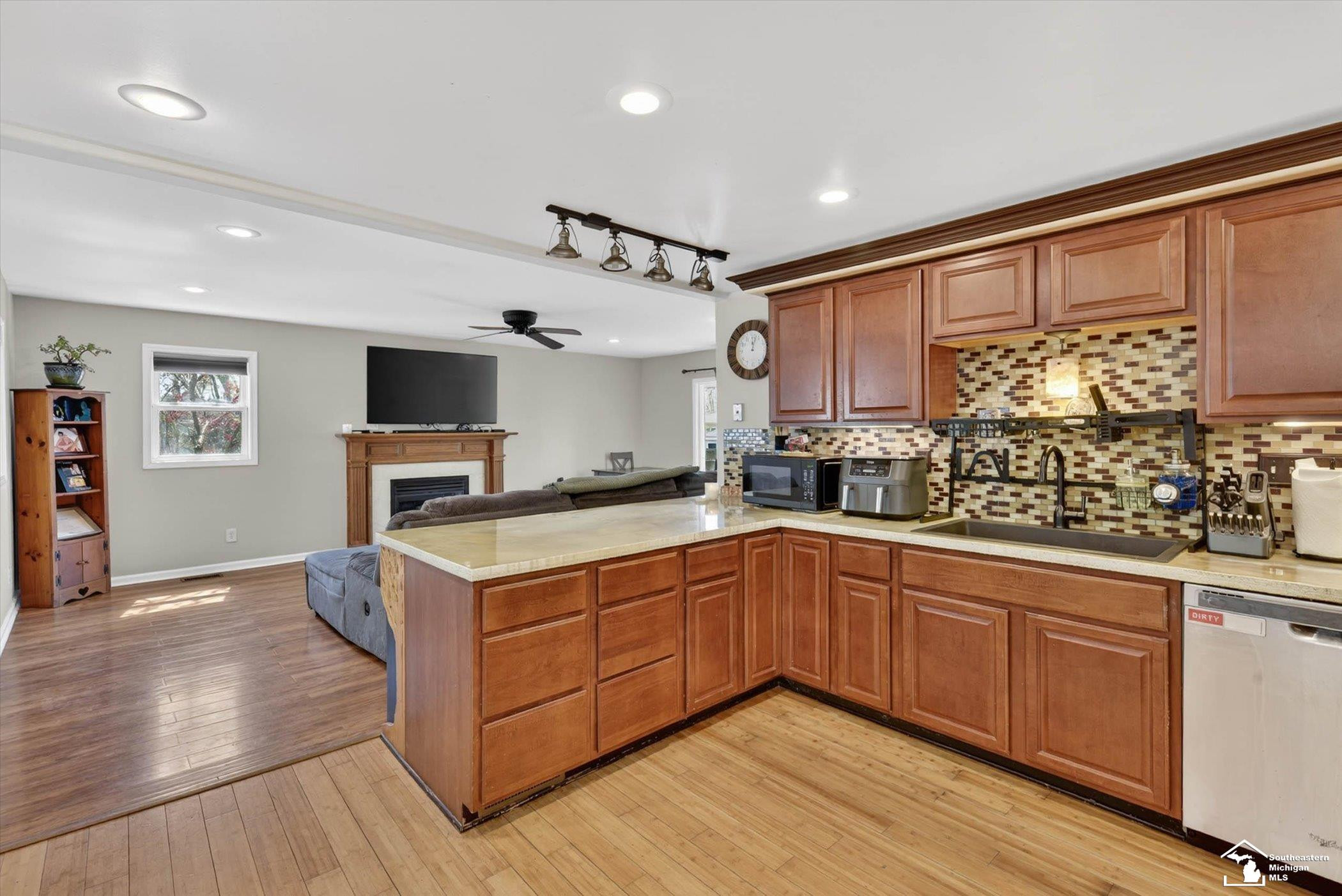 7795 Glenfield Drive, Monroe, MI 48161 — Photo 24