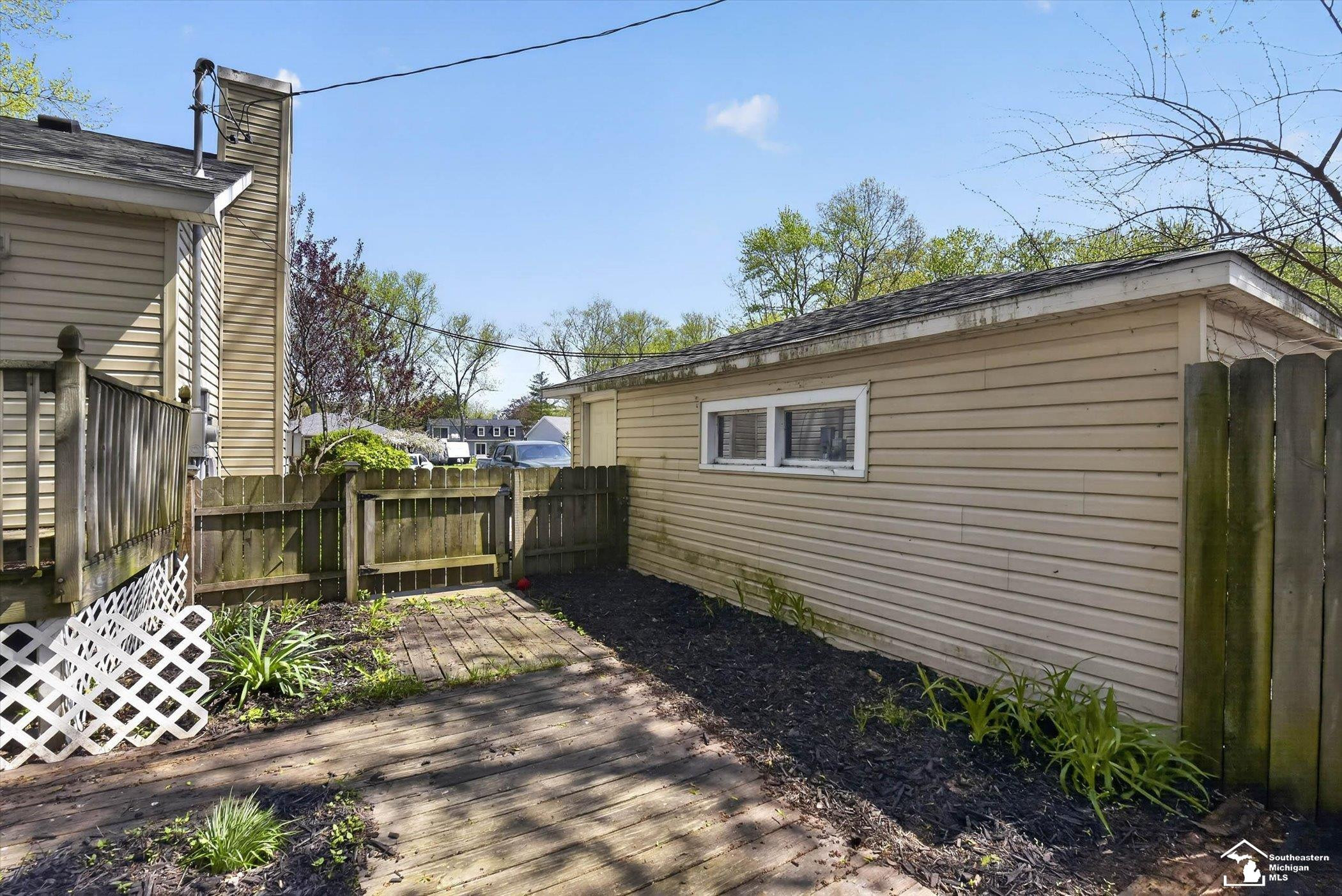 7795 Glenfield Drive, Monroe, MI 48161 — Photo 44