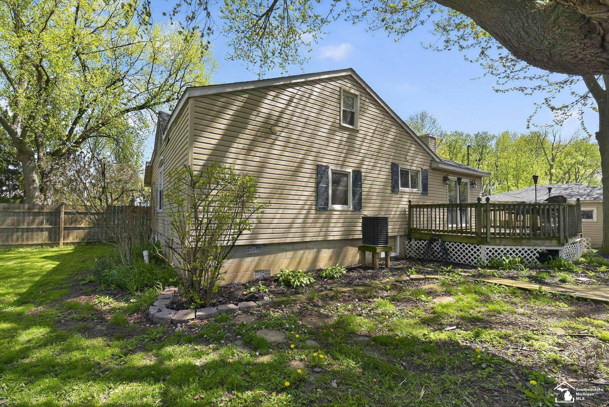 7795 Glenfield Drive, Monroe, MI 48161 — Photo 46