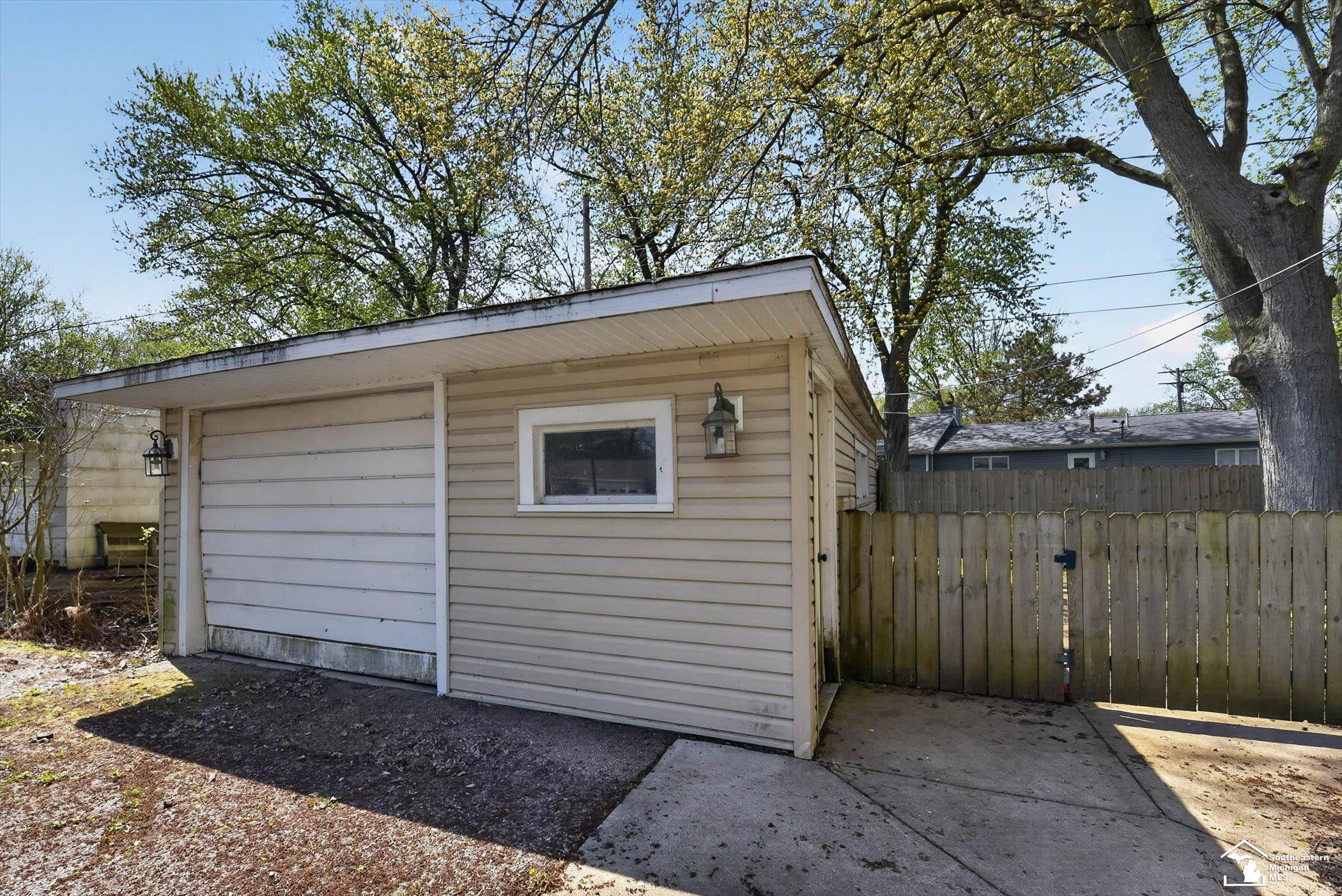 7795 Glenfield Drive, Monroe, MI 48161 — Photo 53