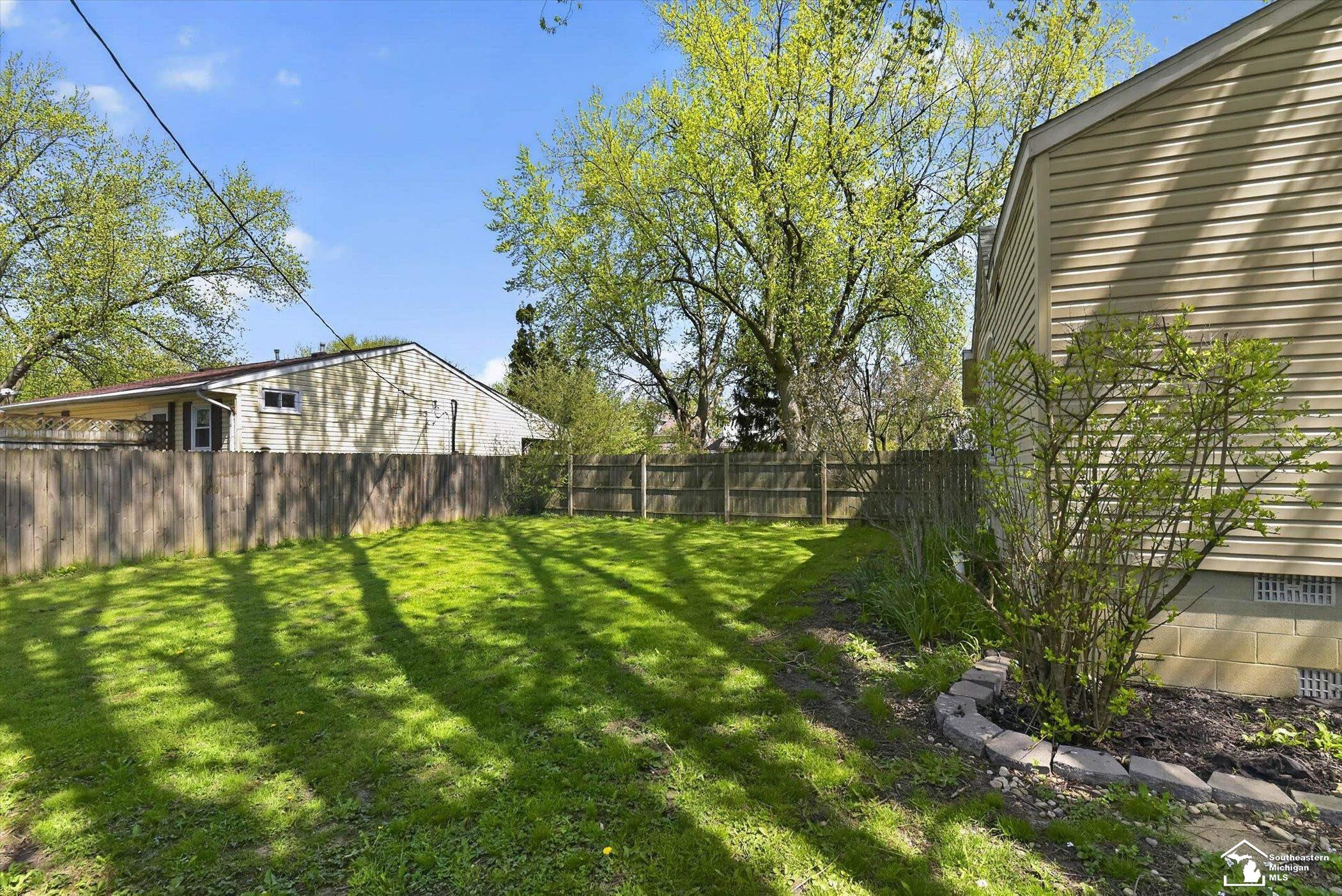 7795 Glenfield Drive, Monroe, MI 48161 — Photo 56