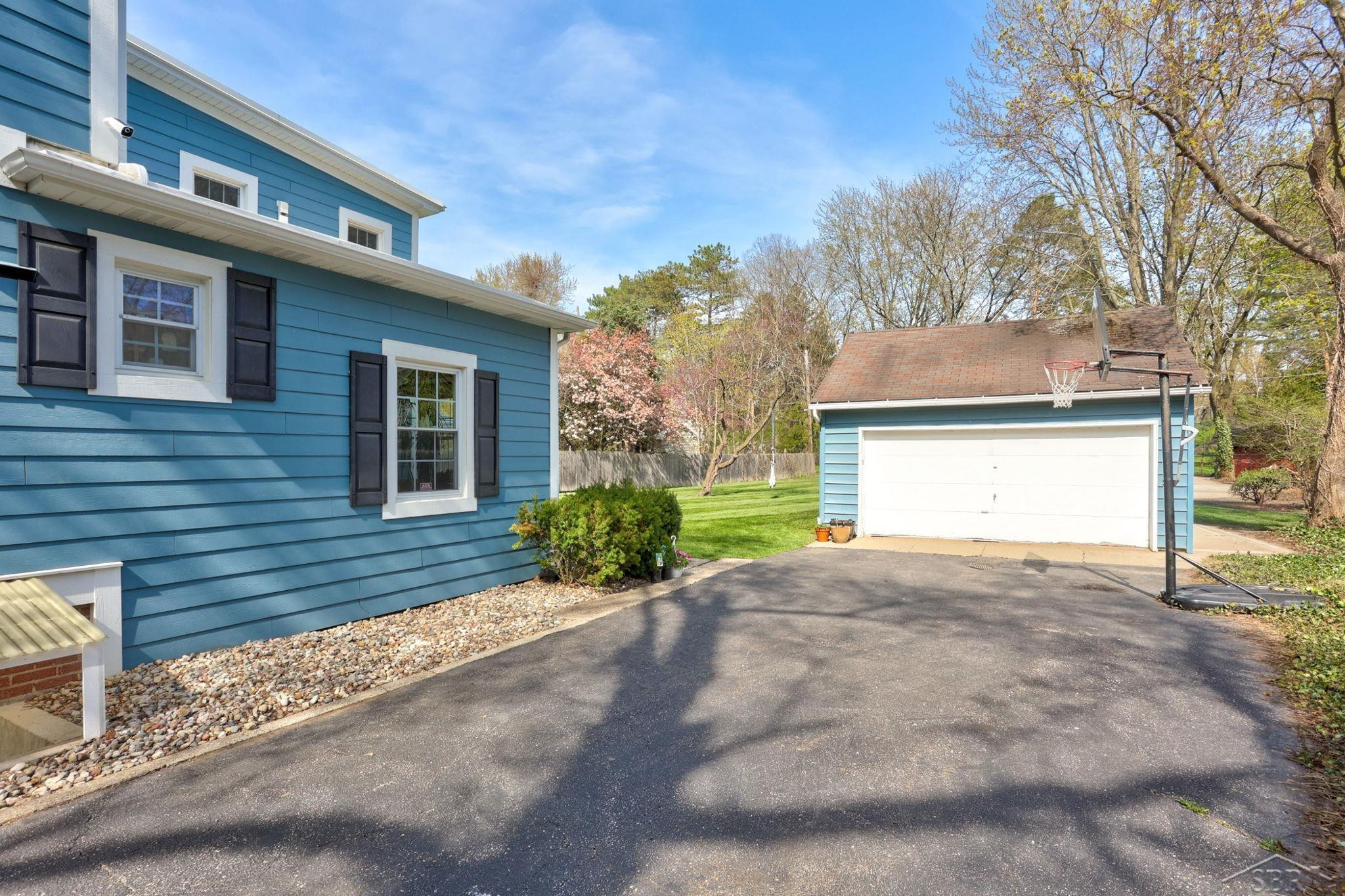 9 Benton Road, Saginaw, MI 48602 — Photo 56