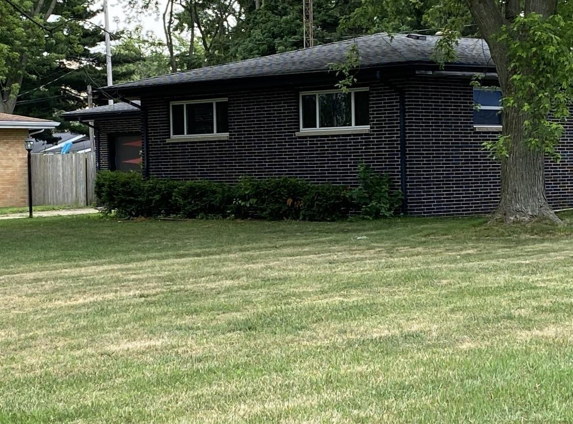 380 Eloise Drive, Benton Harbor, MI 49022 — Photo 9