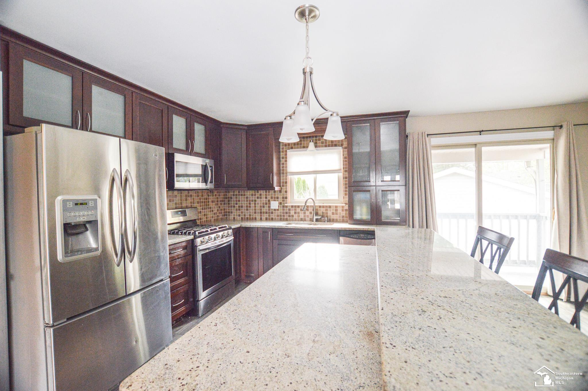 8675 Lillian Drive, Newport, MI 48166 — Photo 5