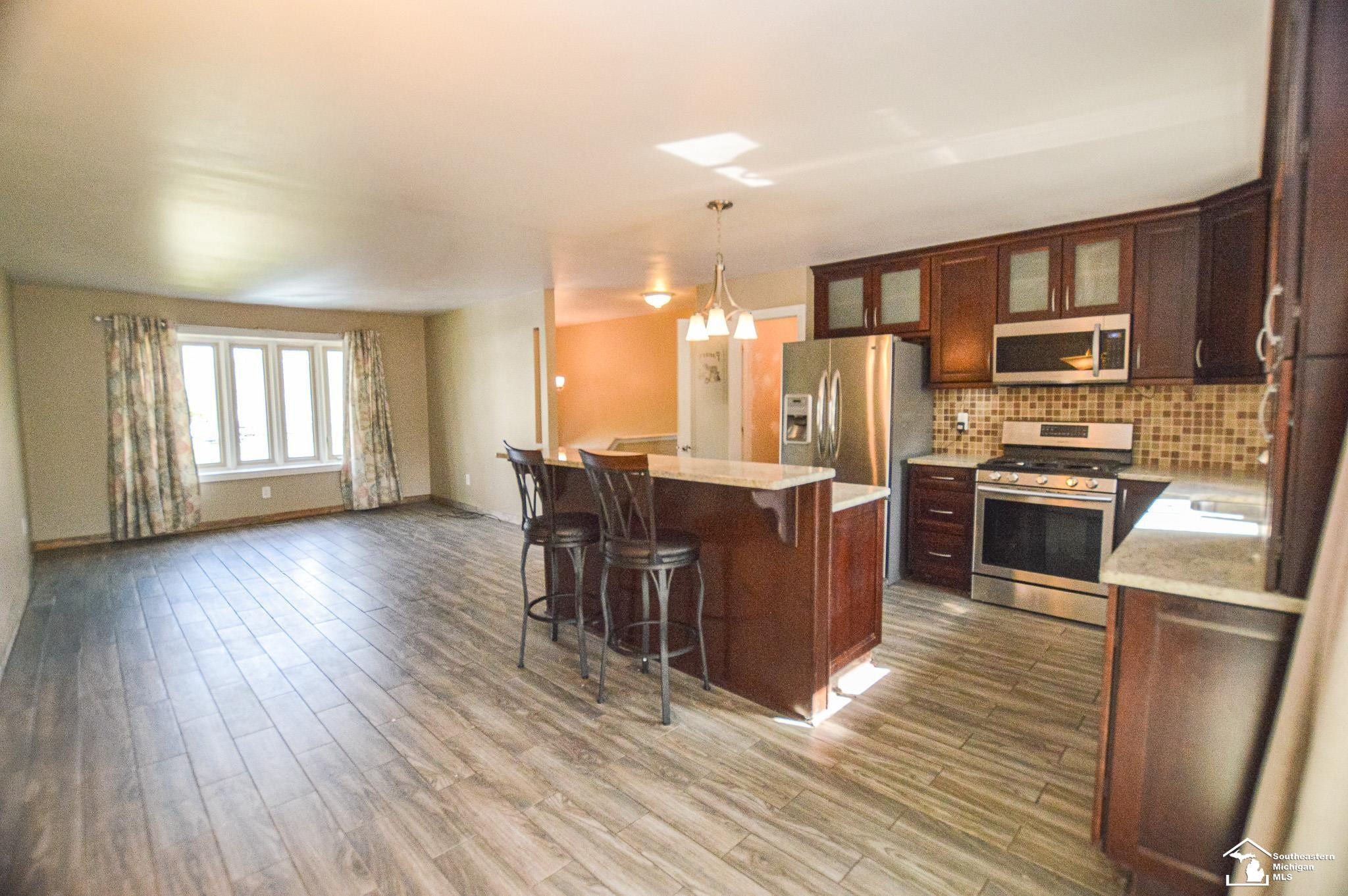 8675 Lillian Drive, Newport, MI 48166 — Photo 6
