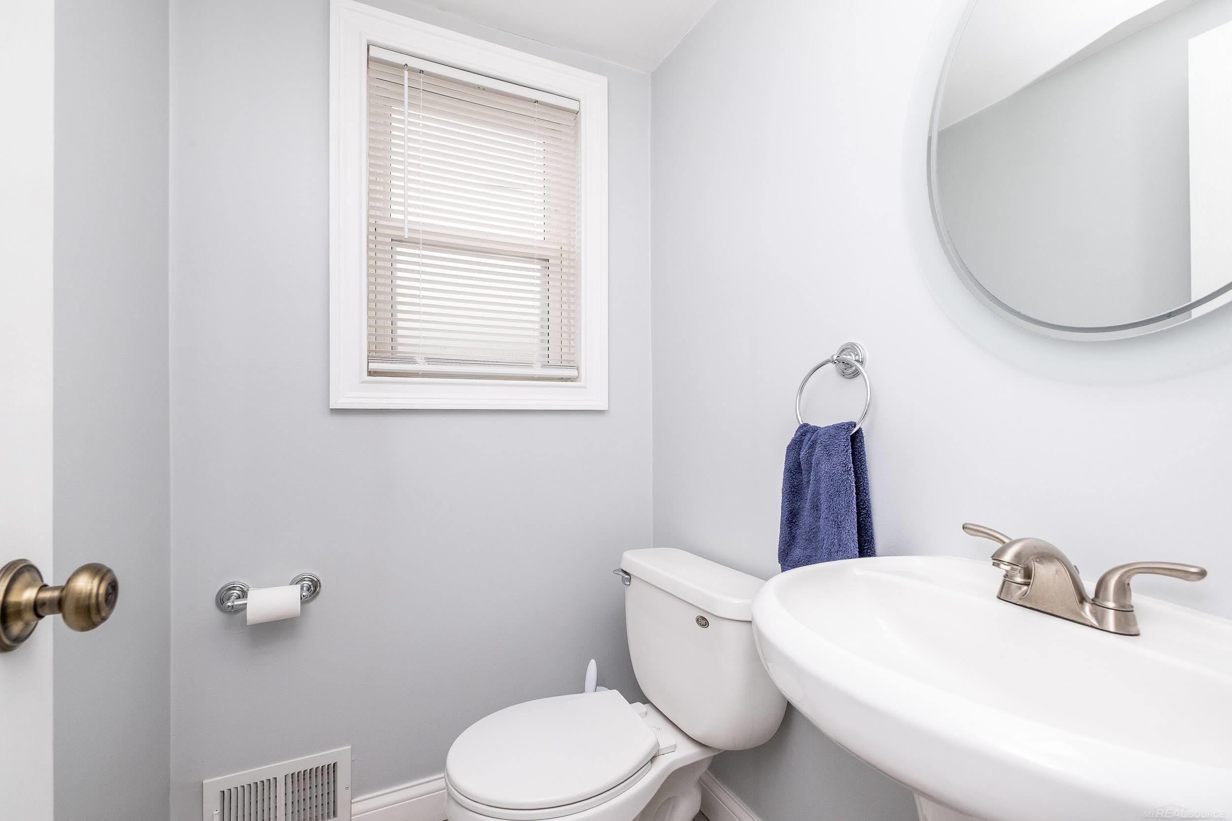 27025 Alger Street, Madison Heights, MI 48071 — Photo 14