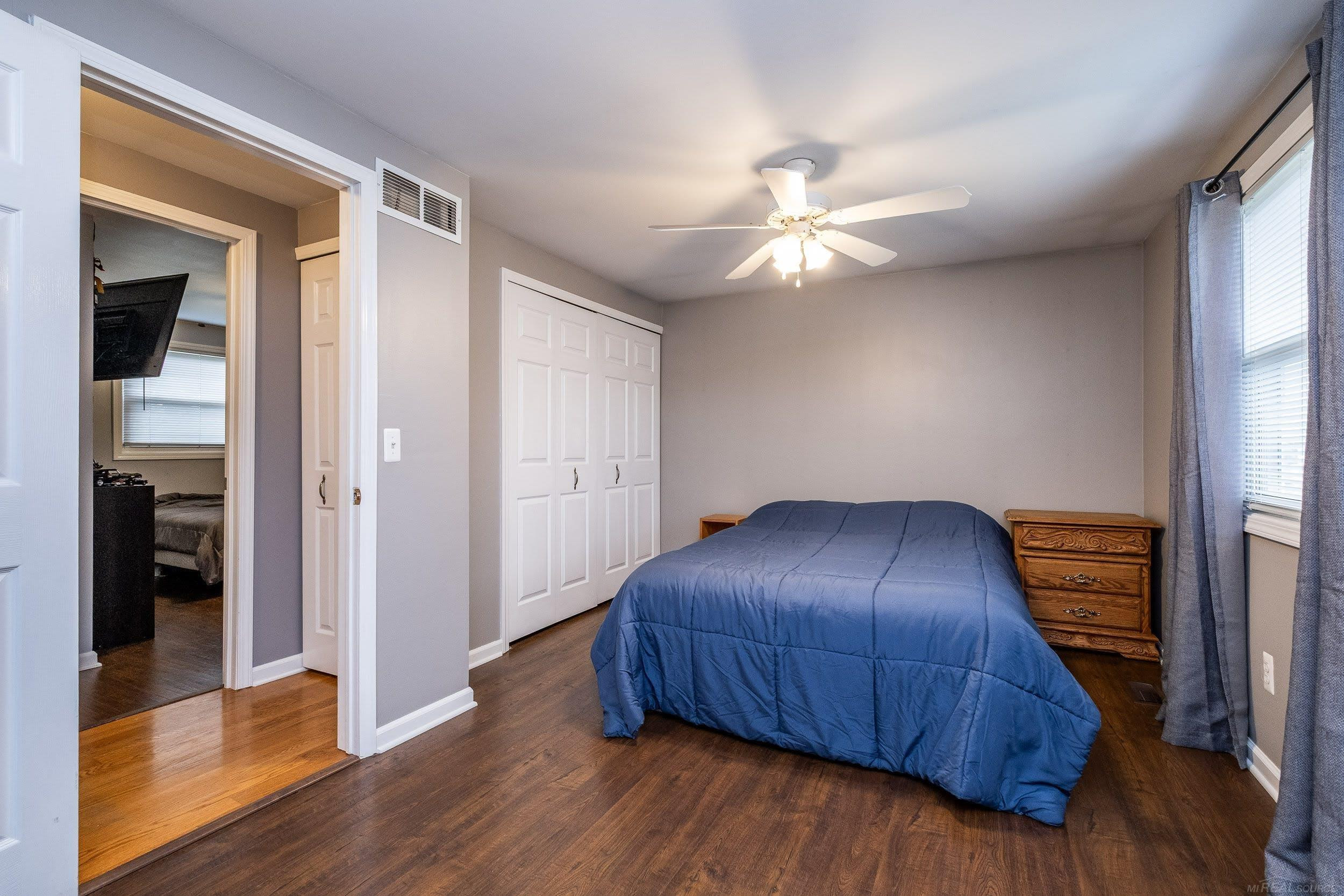 27025 Alger Street, Madison Heights, MI 48071 — Photo 17