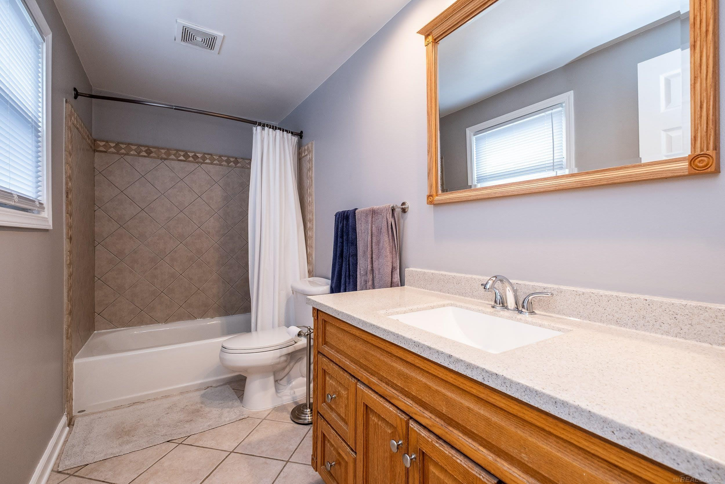 27025 Alger Street, Madison Heights, MI 48071 — Photo 18